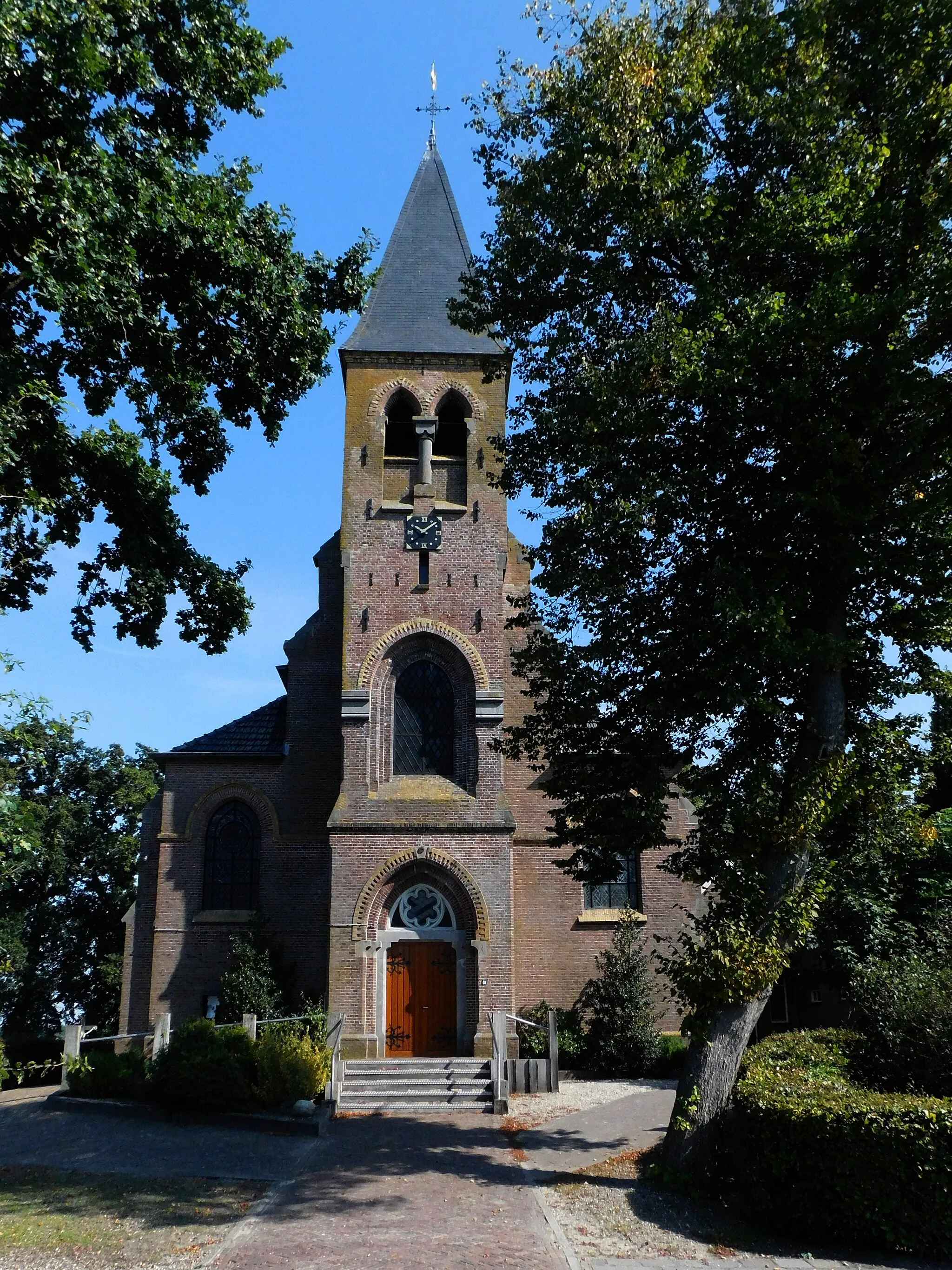 Photo showing: Geerdijk kerk voorgevel met toren