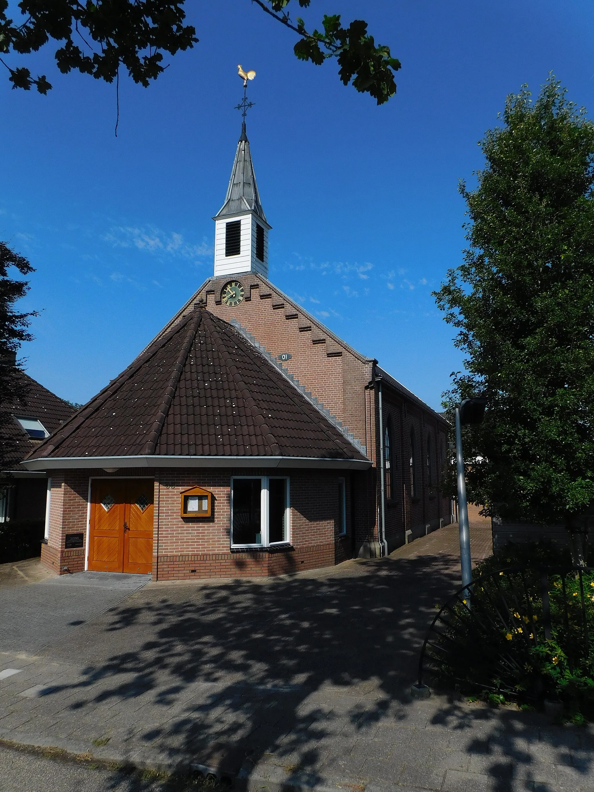 Photo showing: Beerzerveld pkn kerk