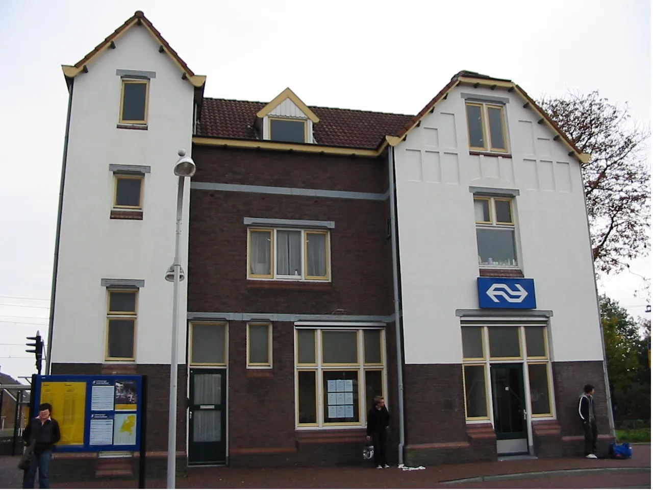 Photo showing: Station Hardenberg op 2006-10-30.