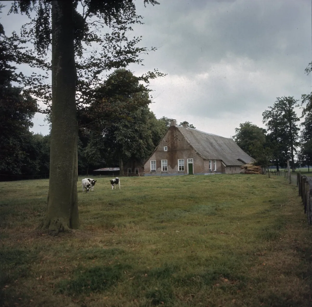Photo showing: This is an image of rijksmonument number 21043