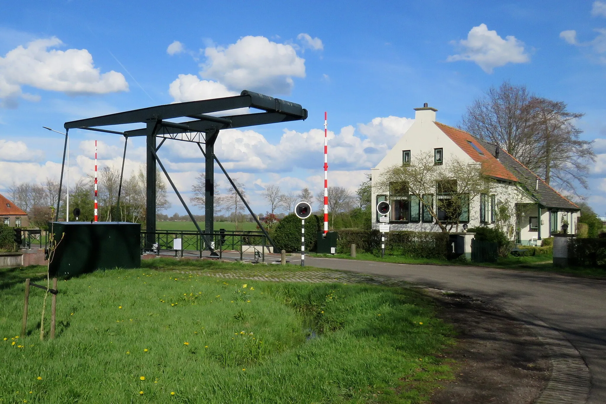 Photo showing: Nijlemmer, brêge fan Jikke oer de Skipsleat