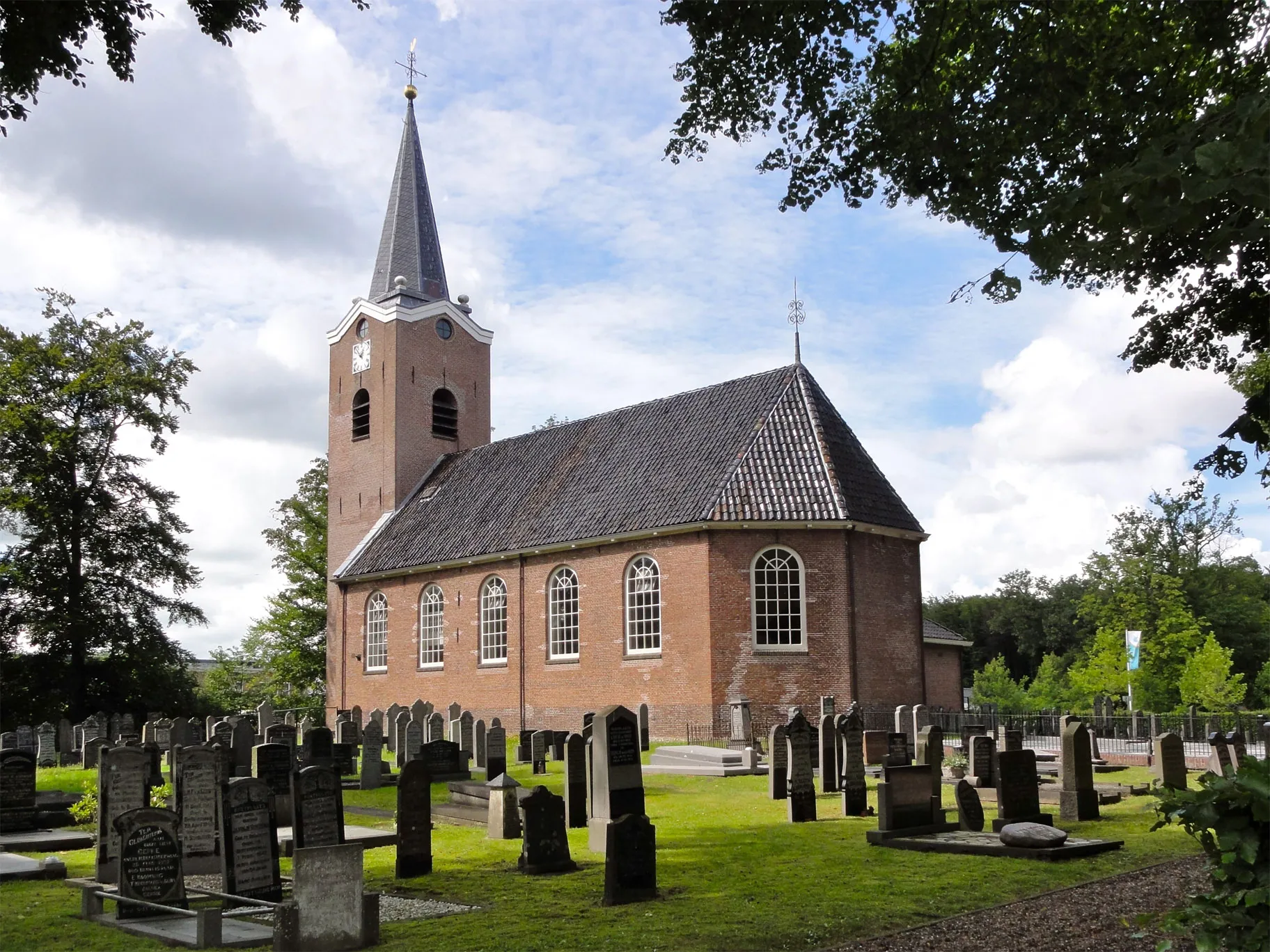 Photo showing: Kerk van Beetsterszwaag, Van Lyndenlaan 5 Beetsterzwaag
