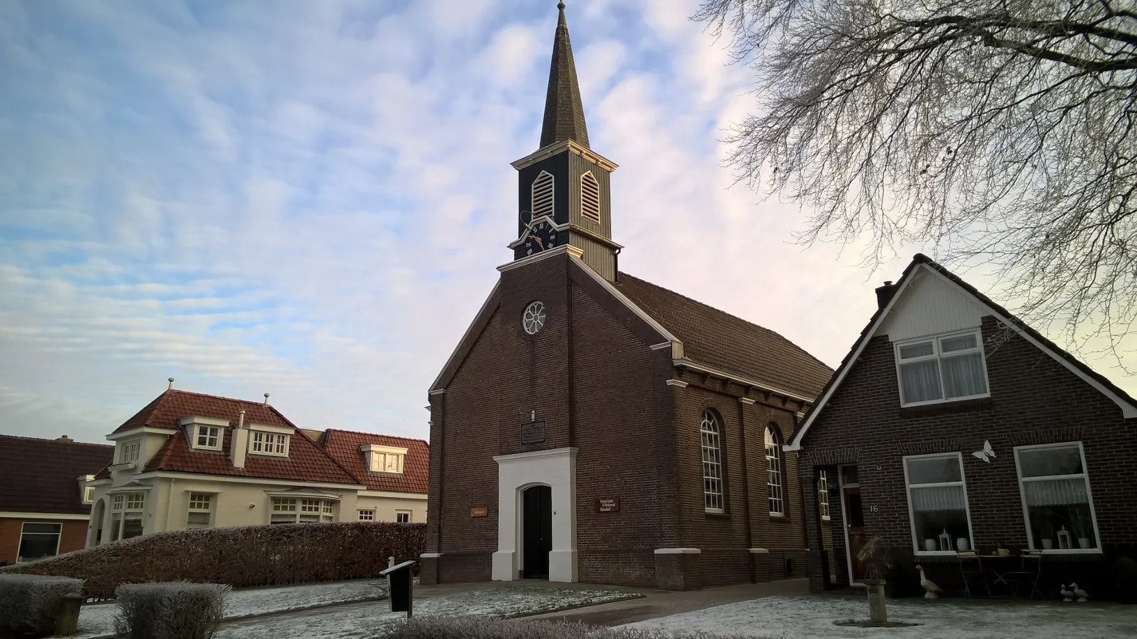 Photo showing: De Plantsoenkerk uit 1868 in De Wilp (Groningen) van de zijkant.