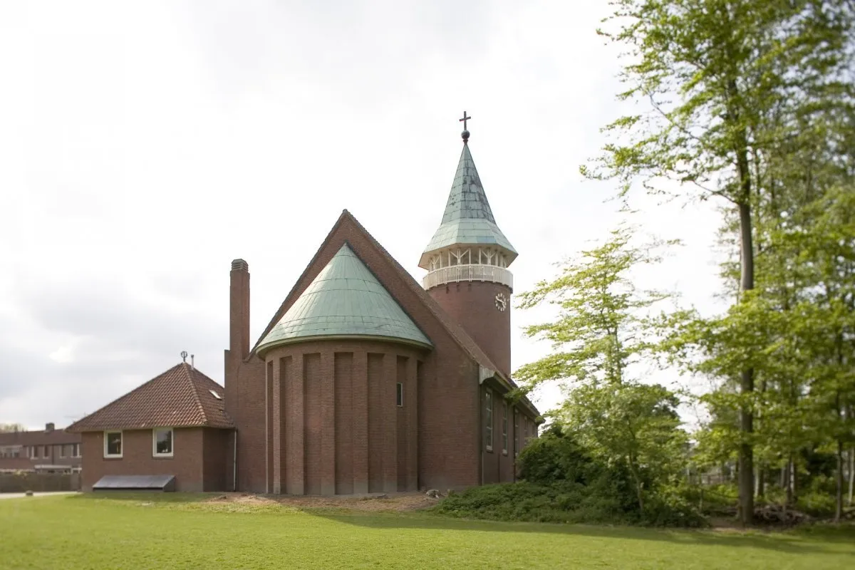 Photo showing: Sint Jozefkerk: Overzicht van de oostgevel