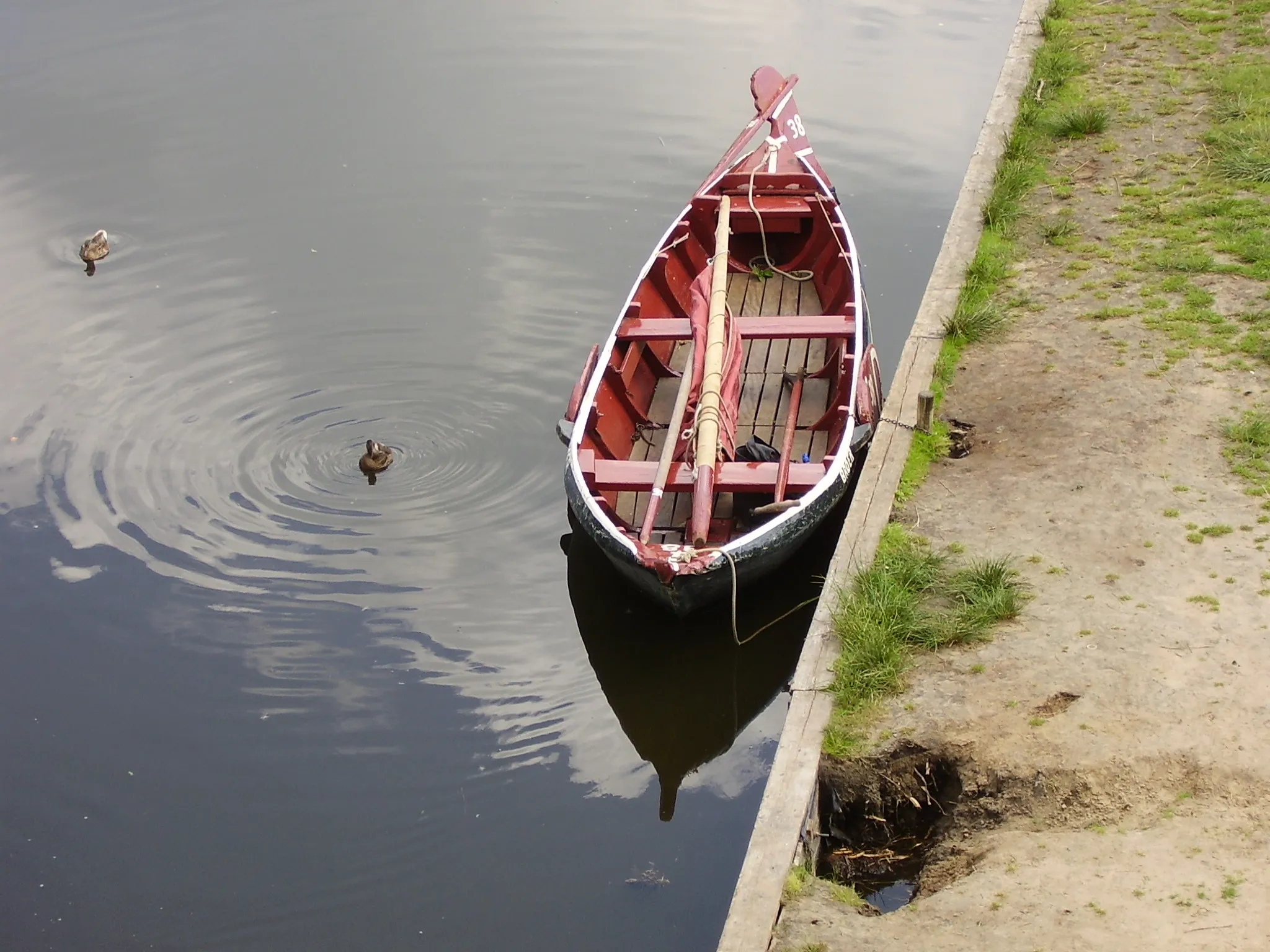 Photo showing: Gieterse punter van boven gefotografeerd, de mast met zeil ligt in de boot