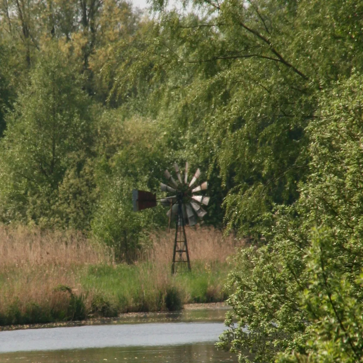 Photo showing: Nijetrijne: Windmotor nr 2