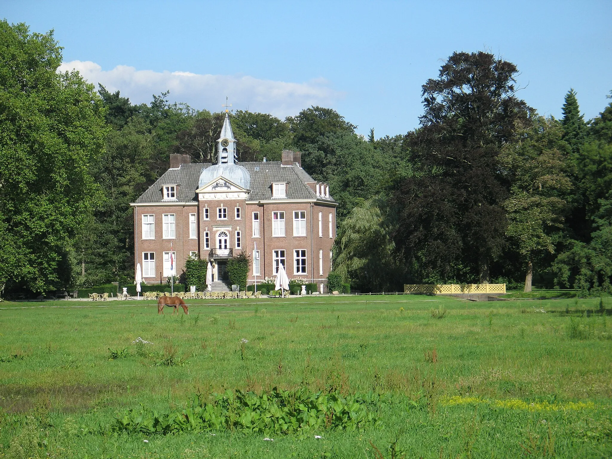 Photo showing: This is an image of rijksmonument number 527127