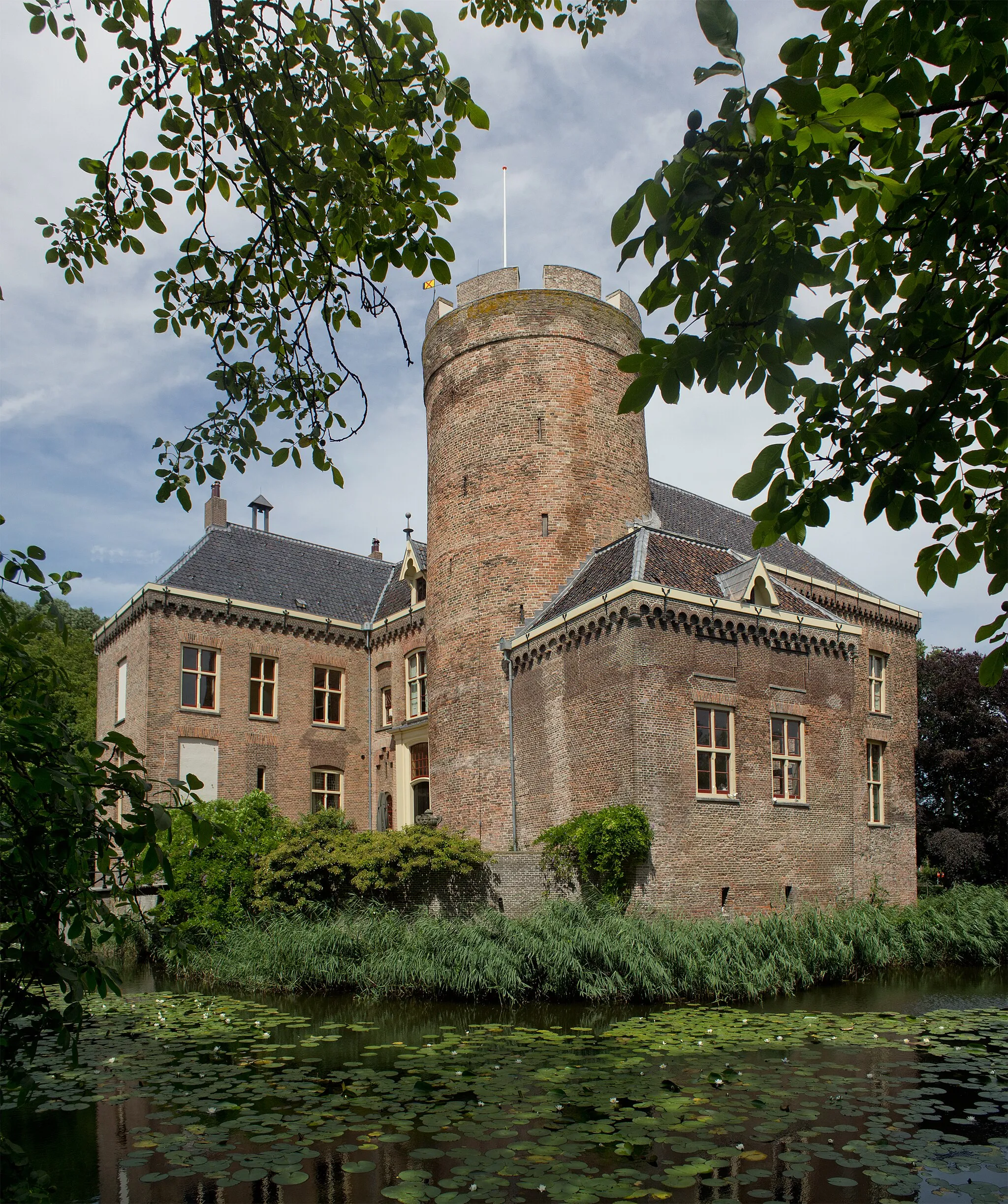 Photo showing: This is an image of rijksmonument number 511837