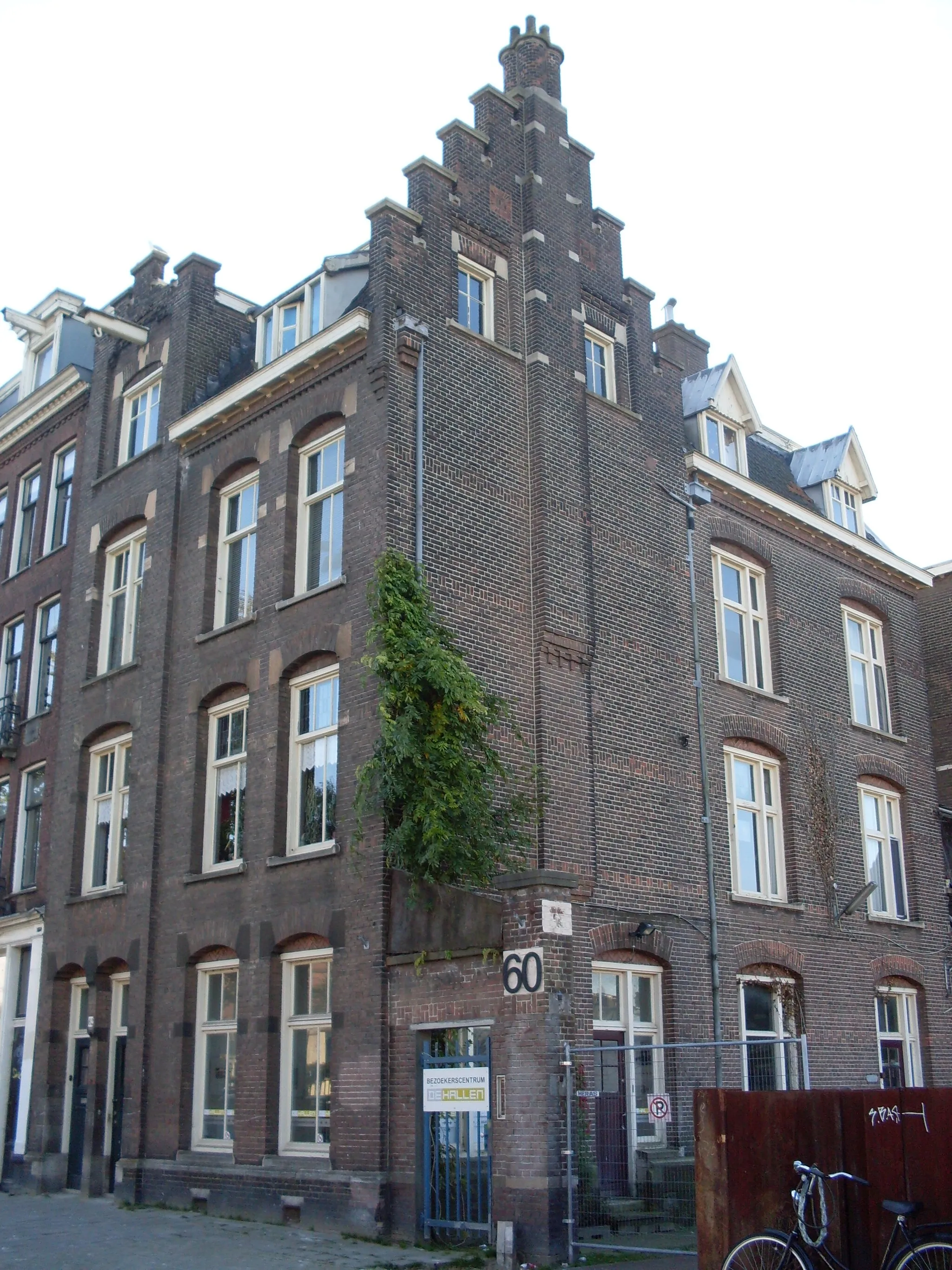 Photo showing: Dienstwoning Bilderdijkkade 60-62 Amsterdam.