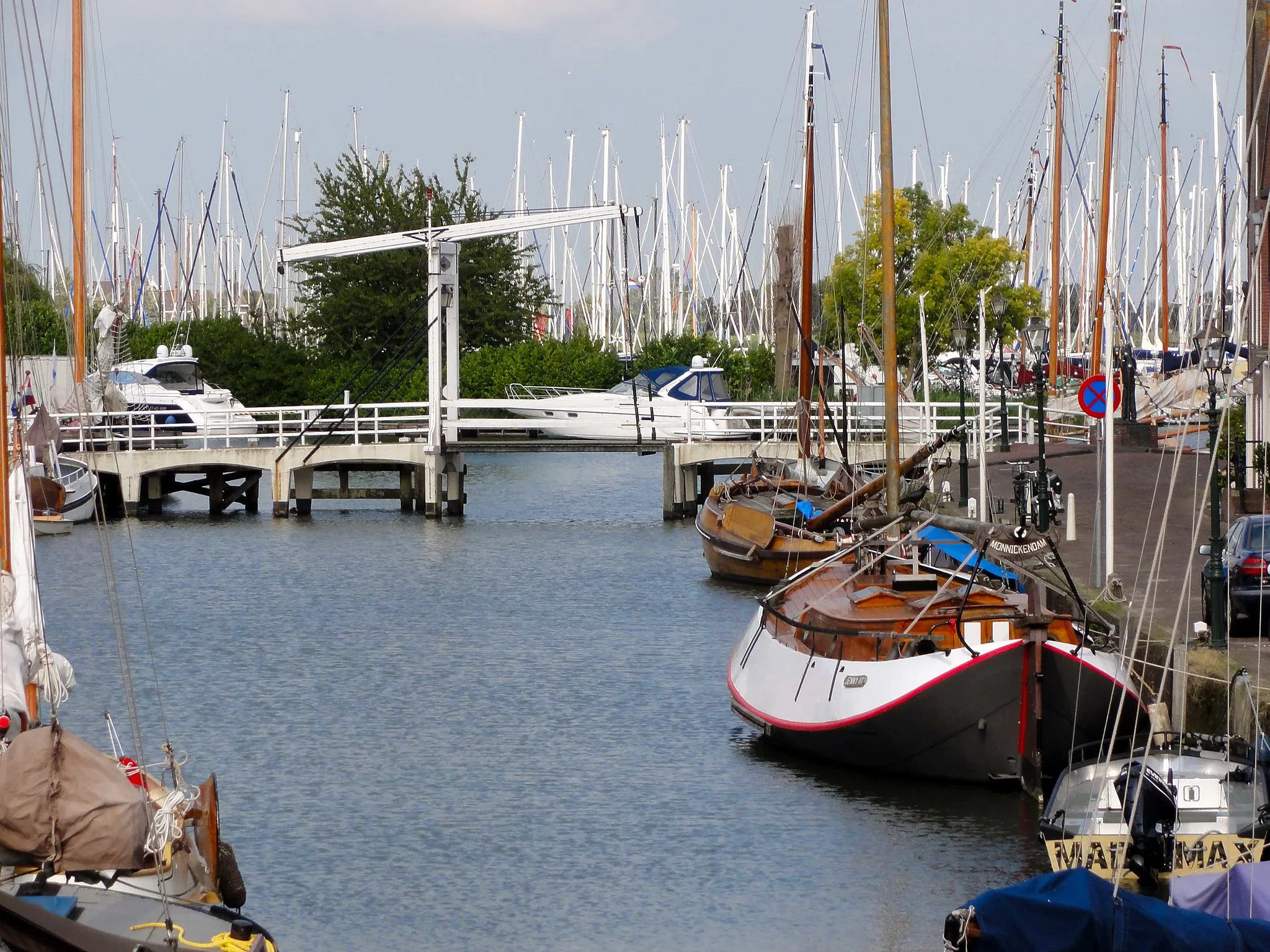 Photo showing: Langebrug Haven-Gooische Kaai Monnickendam