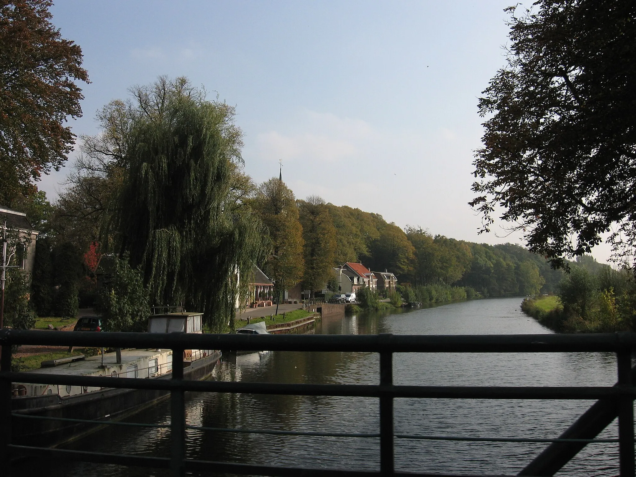 Photo showing: Oud-Zuilen, Vecht gezien vanaf brug