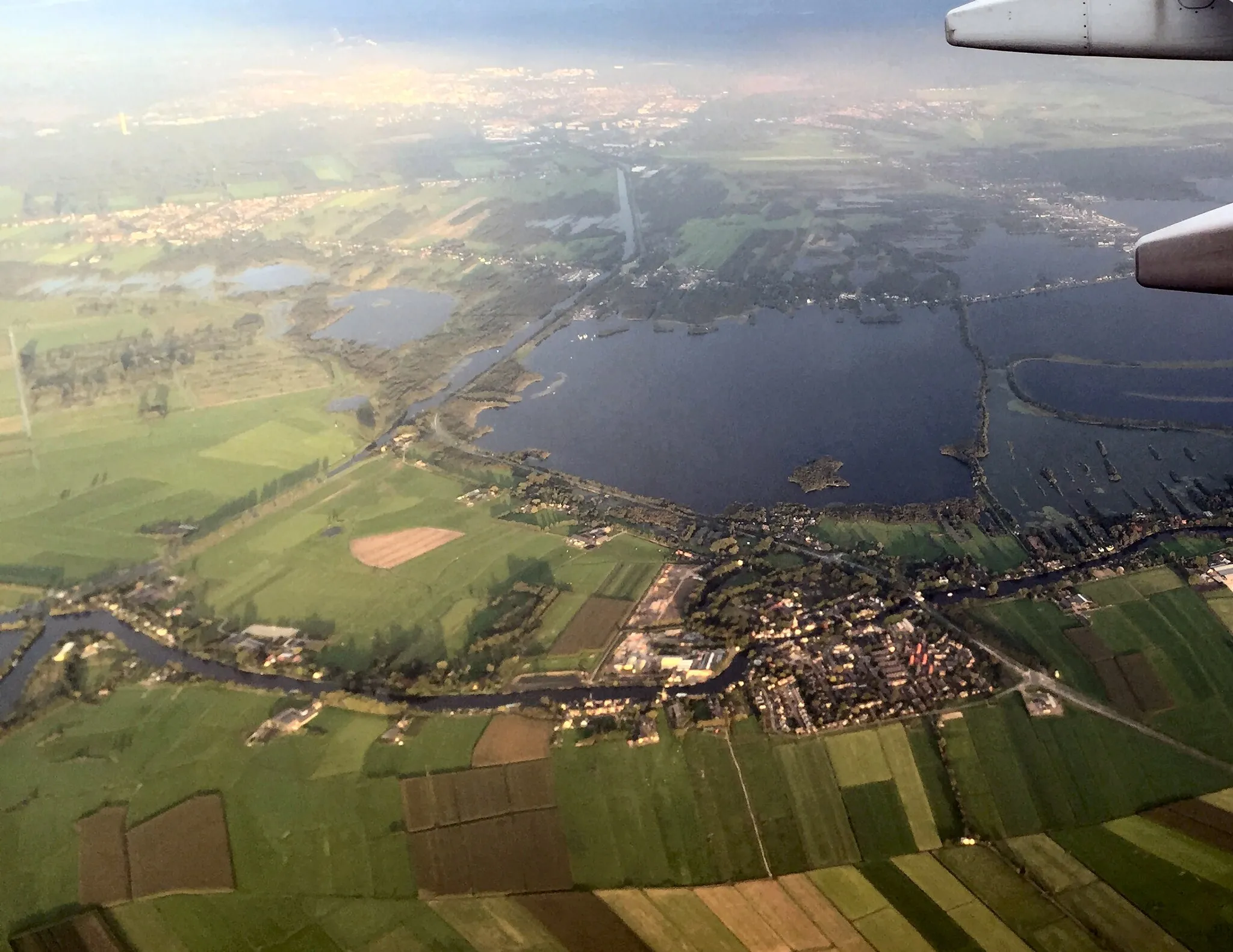Photo showing: Luchtfoto van Vreeland, gezien naar het zuidoosten