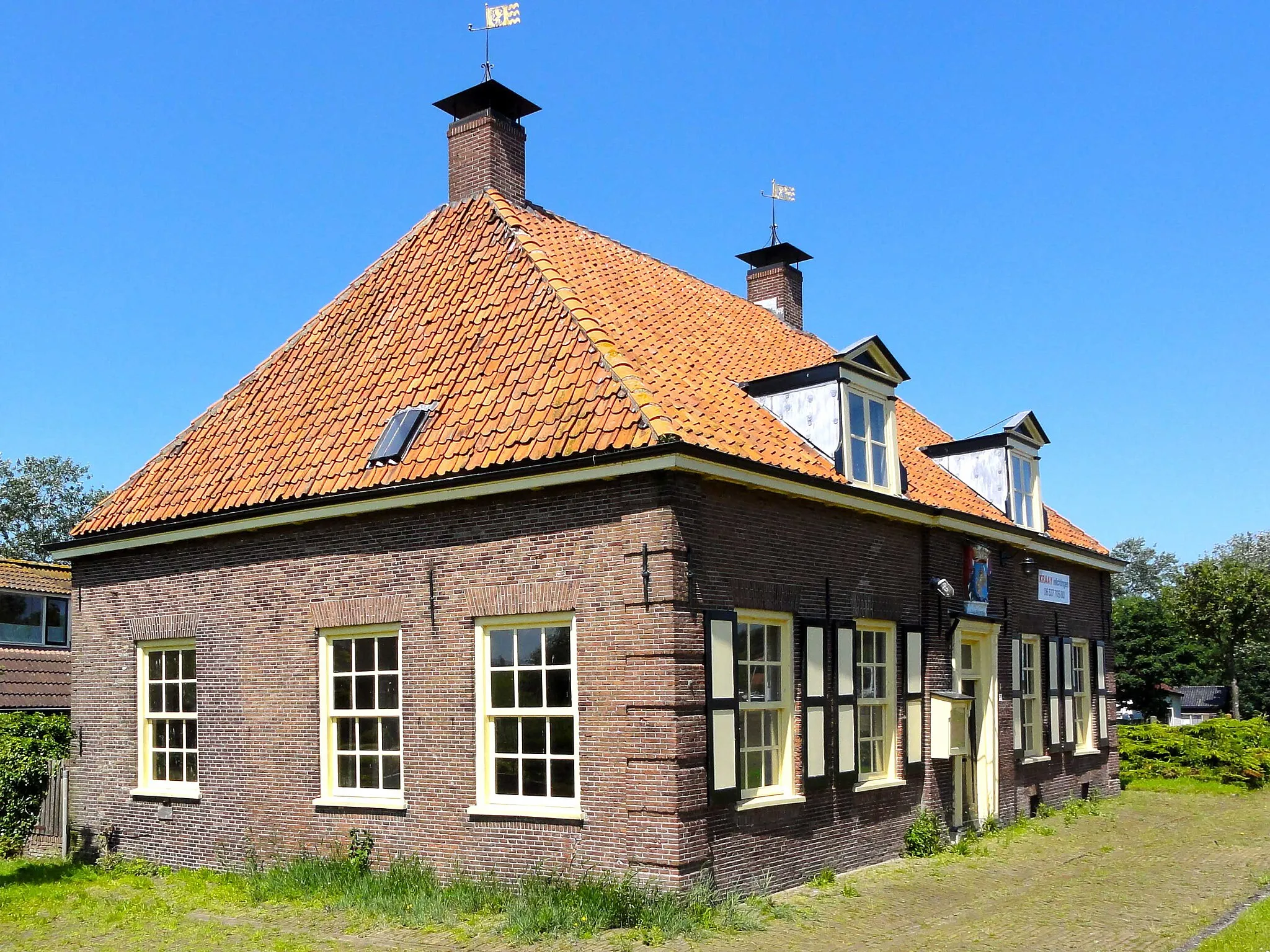 Photo showing: Sluishuis bij de Arkersluis in de Arkervaart