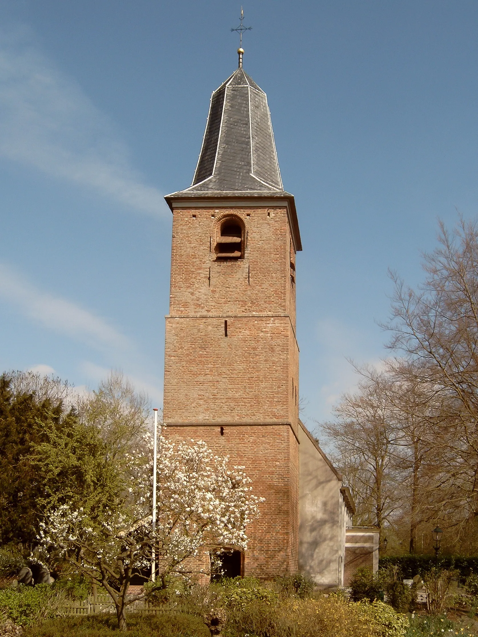 Photo showing: Overlangbroek, kerk