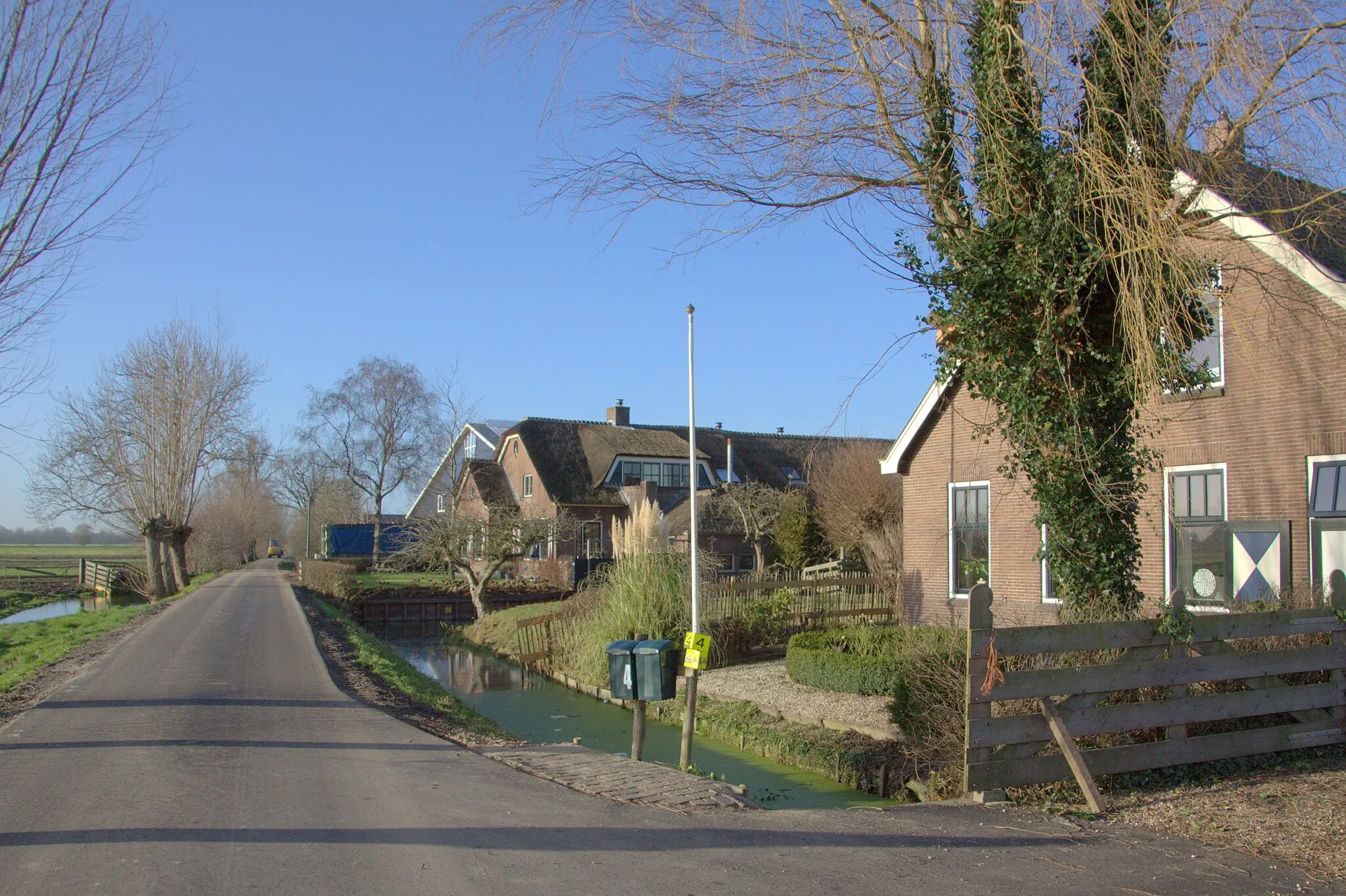 Photo showing: Het buurtschap Houtdijken bestaat uit twee delen ter weerzijden van de Ingenieur Enschedeweg tussen Breeveld en buurtschap Geer.