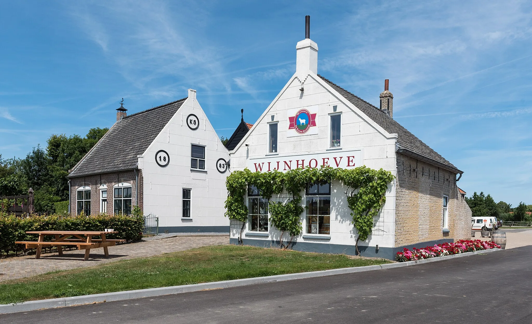 Photo showing: Dutch Vineyard De Kleine Schorre in Dreischor (Province of Zeeland)
