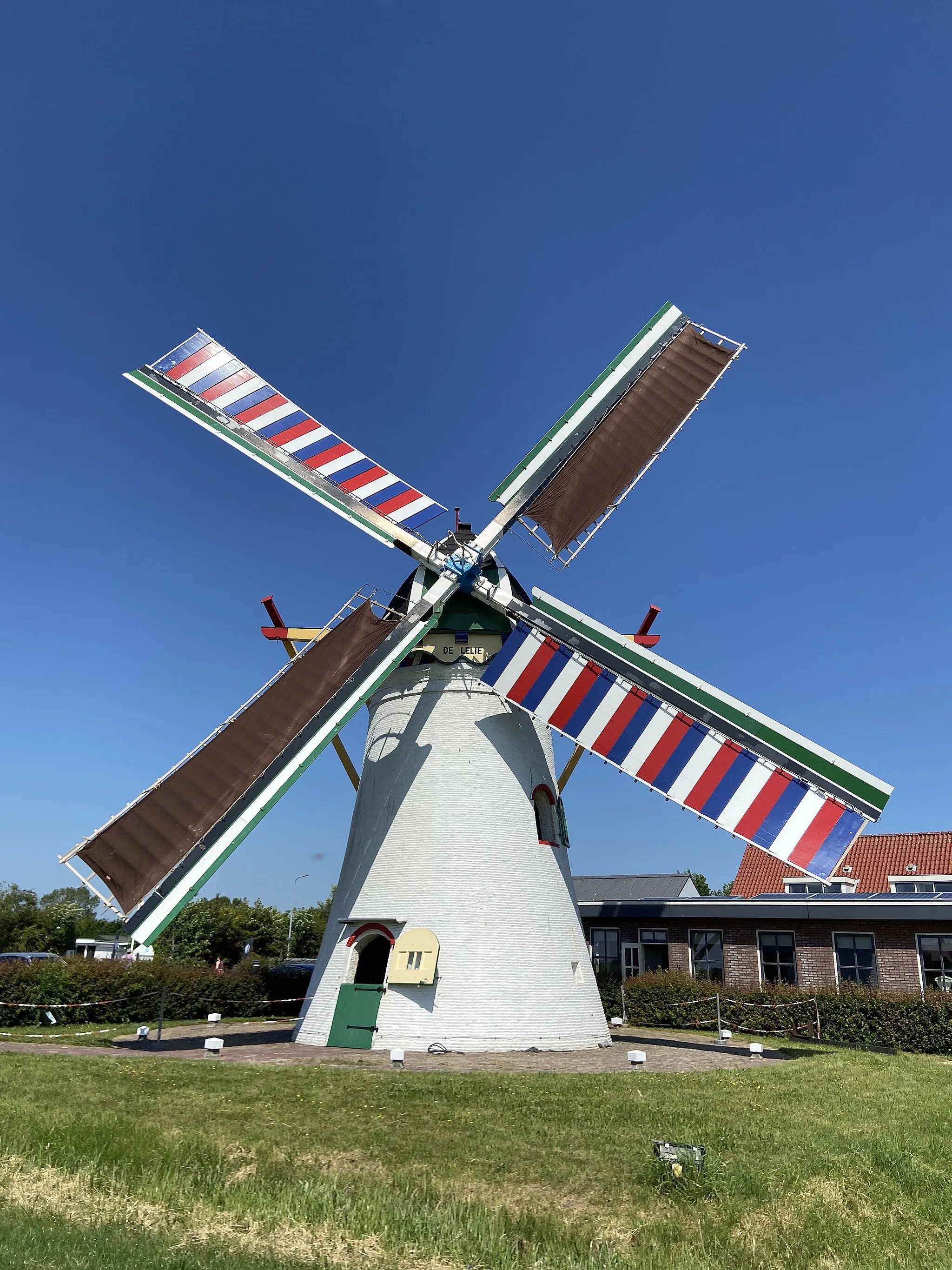 Photo showing: Windmill in Scharendijk