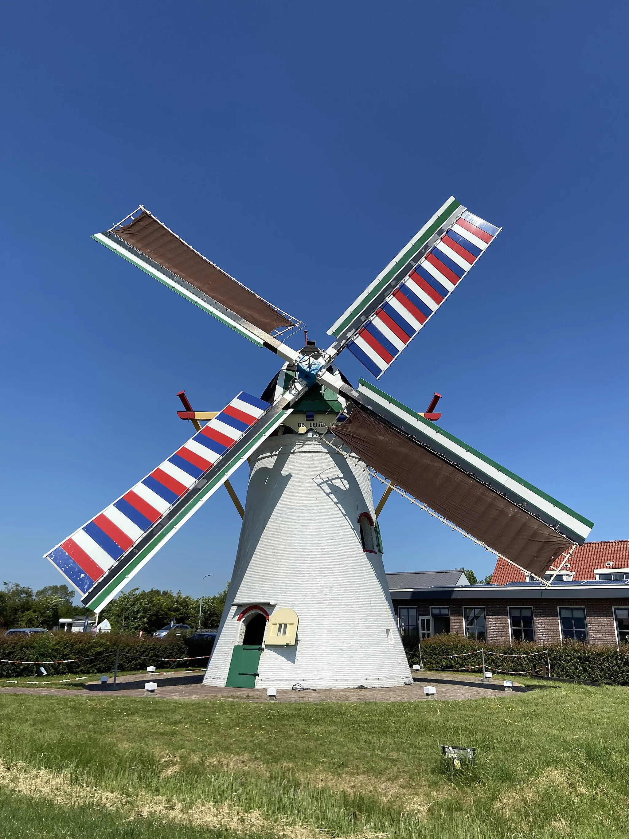 Photo showing: Smock mill-Molen De Lelie (1868)-Oestermolen ( Scharendijke)