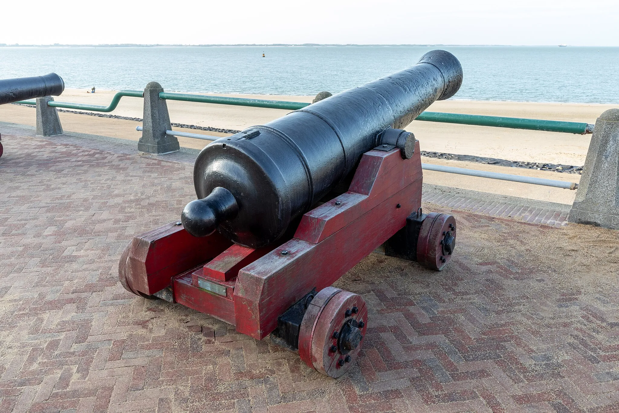 Photo showing: Cannons at Westbeer, Vlissingen, Zeeland, Netherlands