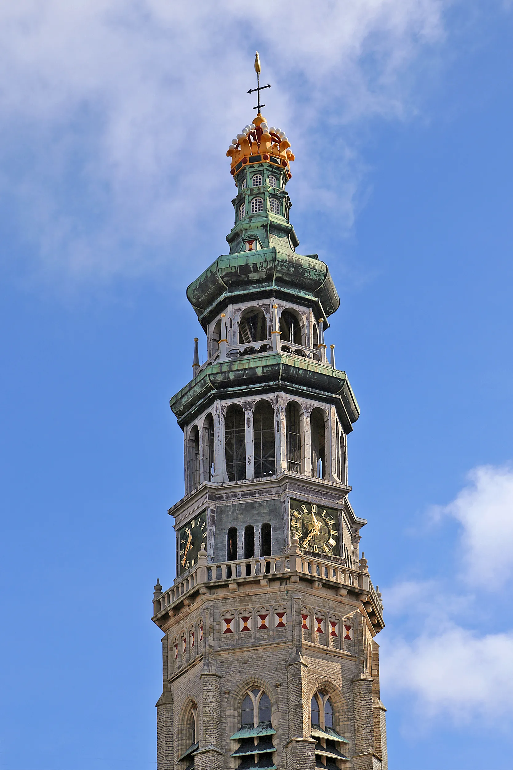 Photo showing: Long Jan spire in Middelburg (NL). The 85 meter high tower belongs to the Middelburg Abbey. The 13th century abbey is no longer used by the church today,