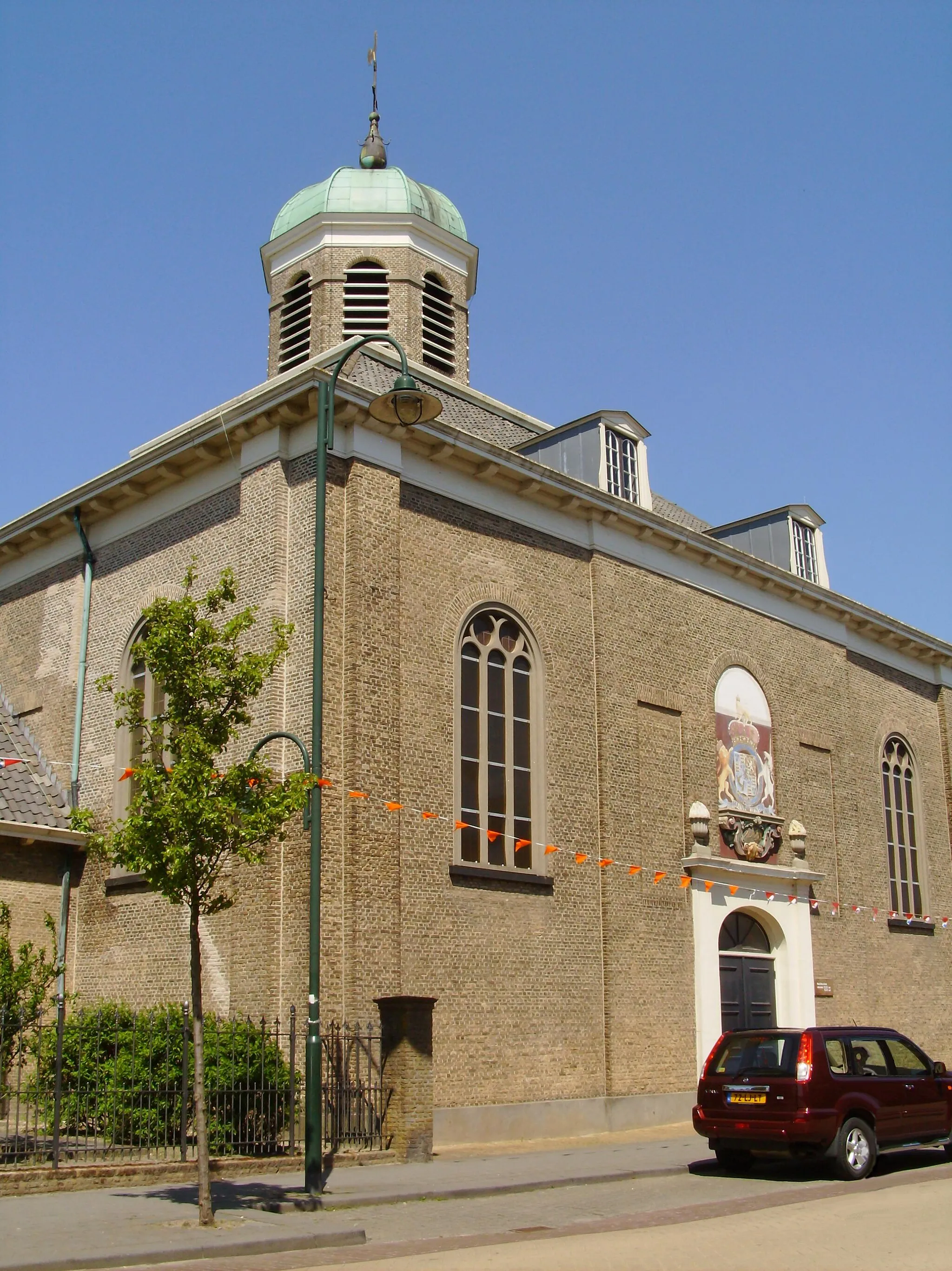 Photo showing: Dutch Reformed Church in Dinteloord, the Netherlands