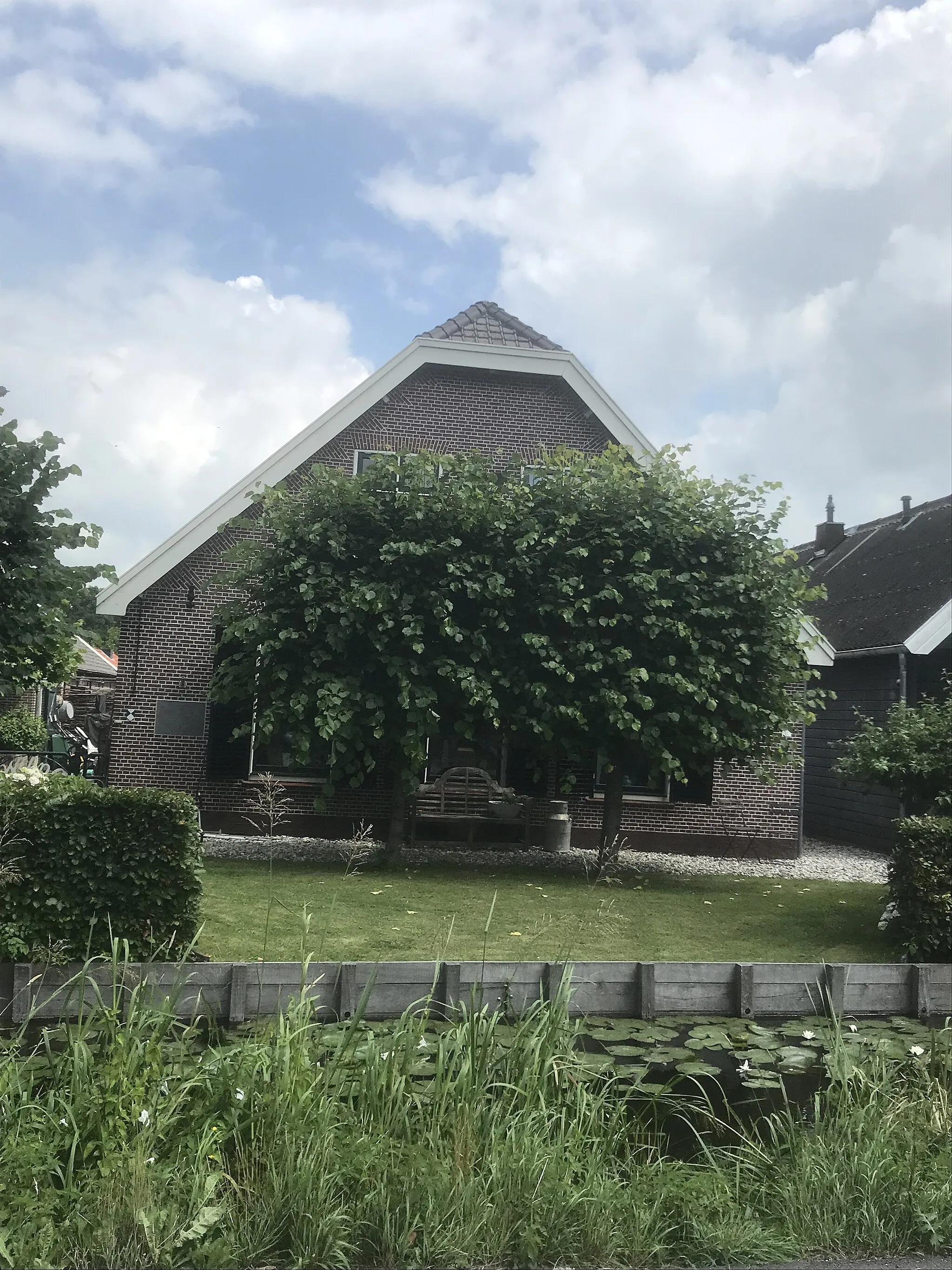 Photo showing: This is an image of a municipal monument in Nieuwkoop with number