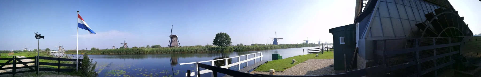 Photo showing: Panoramic view of the Kinderdijk Windmills