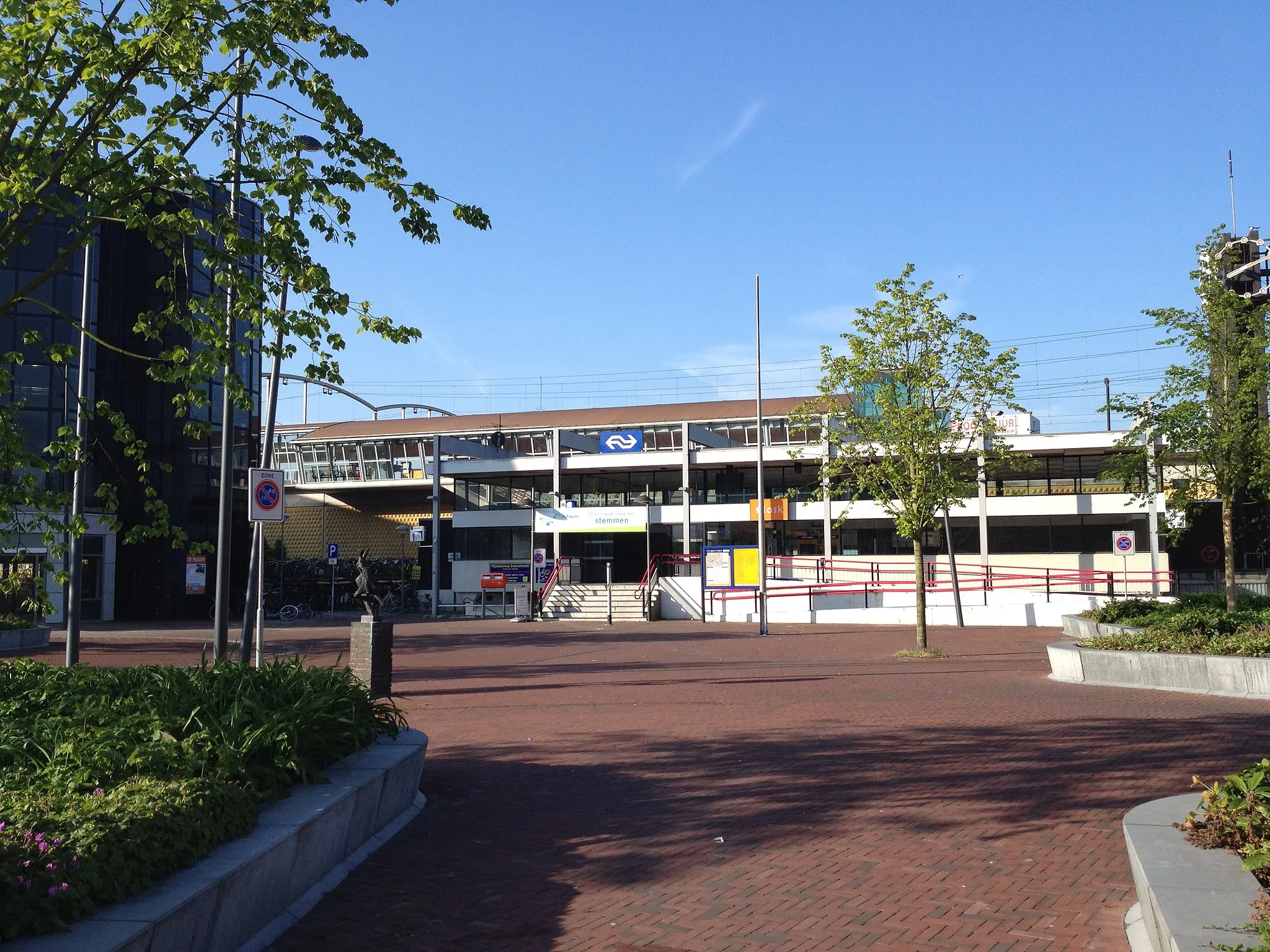 Photo showing: Station Zwijndrecht