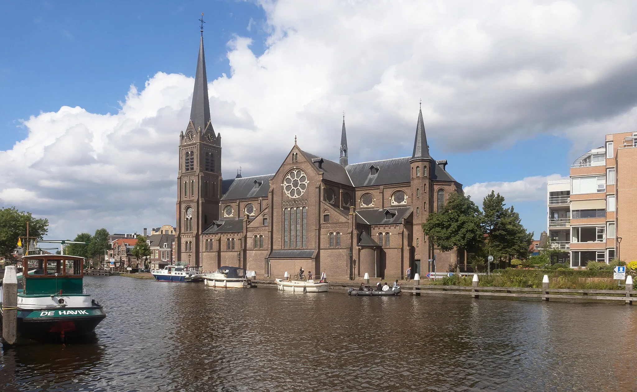 Photo showing: Leidschendam, church: the Sint Petrus and Pauluskerk