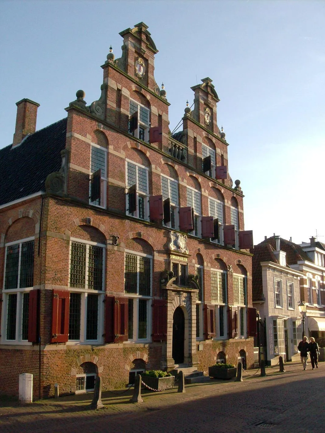 Photo showing: Huize Swaensteyn (1632) is het oude raadhuis van Leidschendam-Voorburg, Nederland. House Swaensteyn (1632) is the old Town Hall of Voorburg, Netherlands.jpg