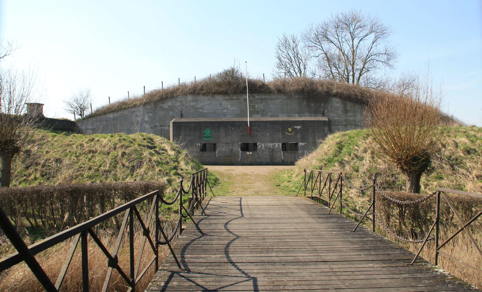 Photo showing: Fort Penserdijk, (batterij). "Stelling van de monden der Maas en van het Haringvliet".
