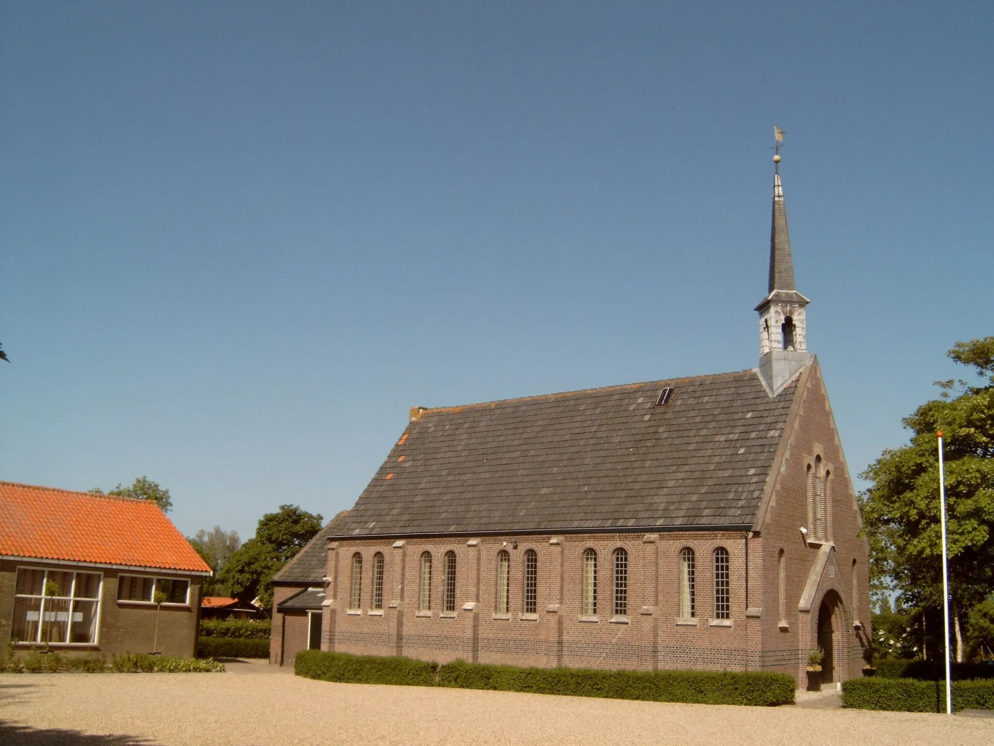 Photo showing: Tinte, church