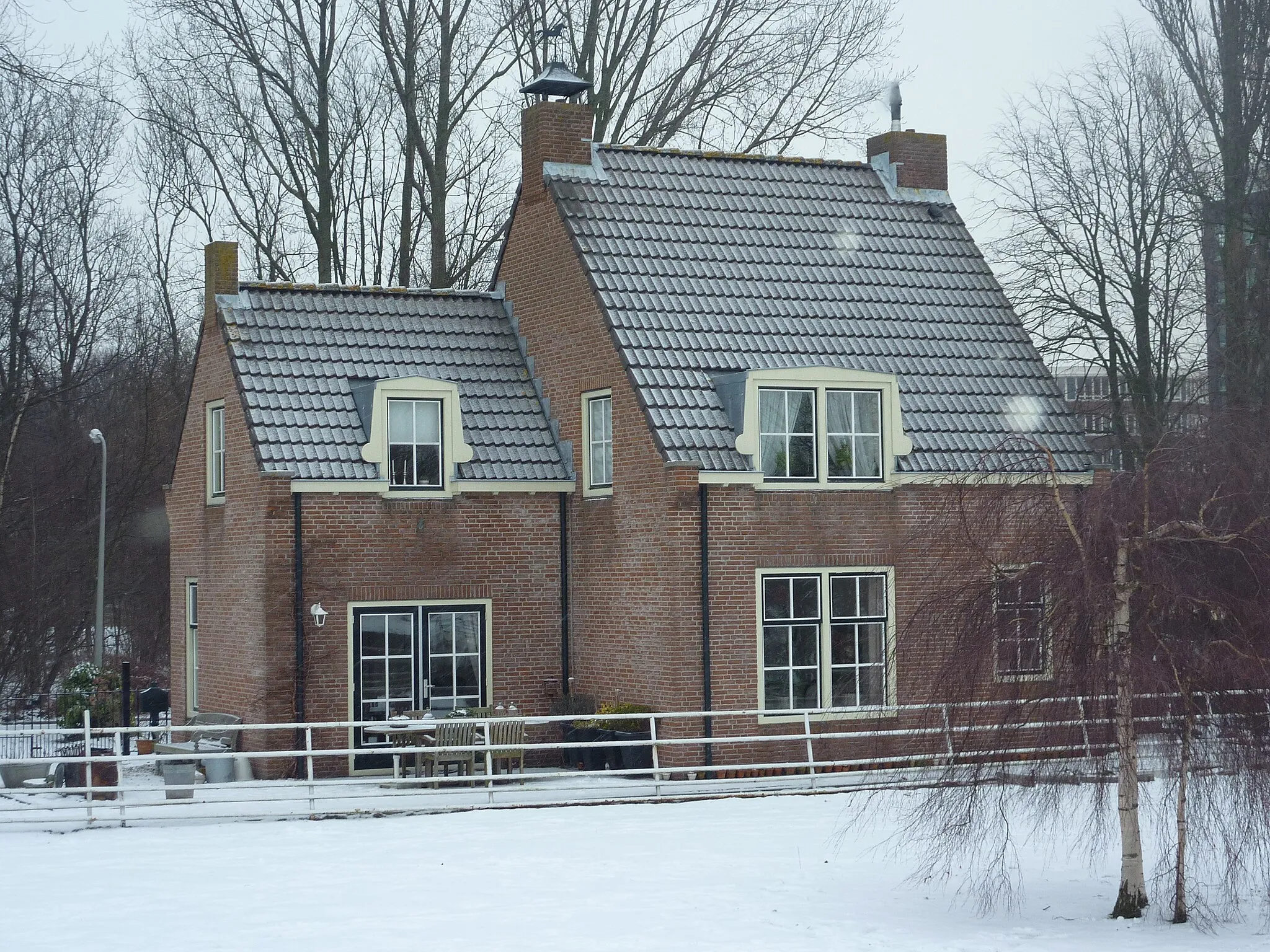 Photo showing: Katwijk, huis bij brug