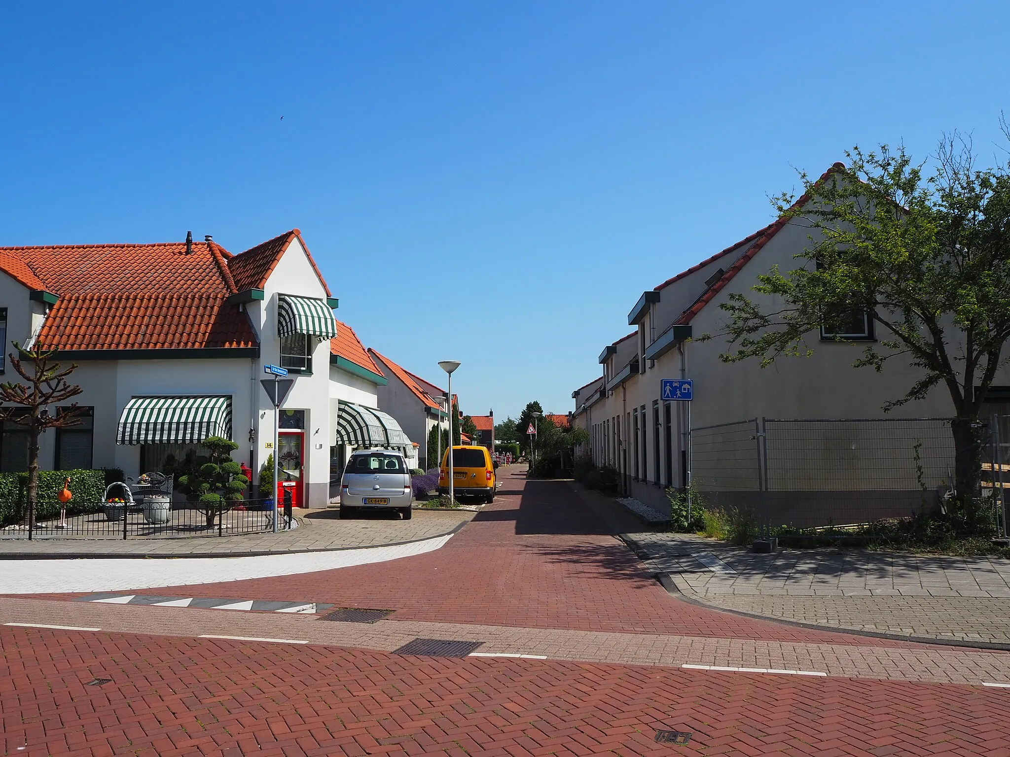 Photo showing: 2e Van Reenenstraat Mariëndijk