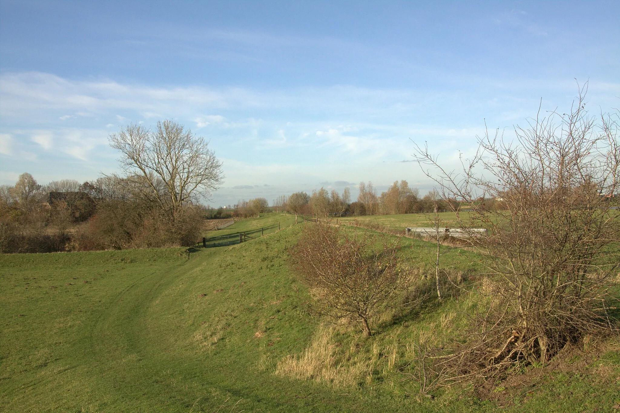 Photo showing: De Beusichemse Waard een buitendijks gebied grenzend aan de rivier de Lek en de Beusichemschedijk (Lekdijk)