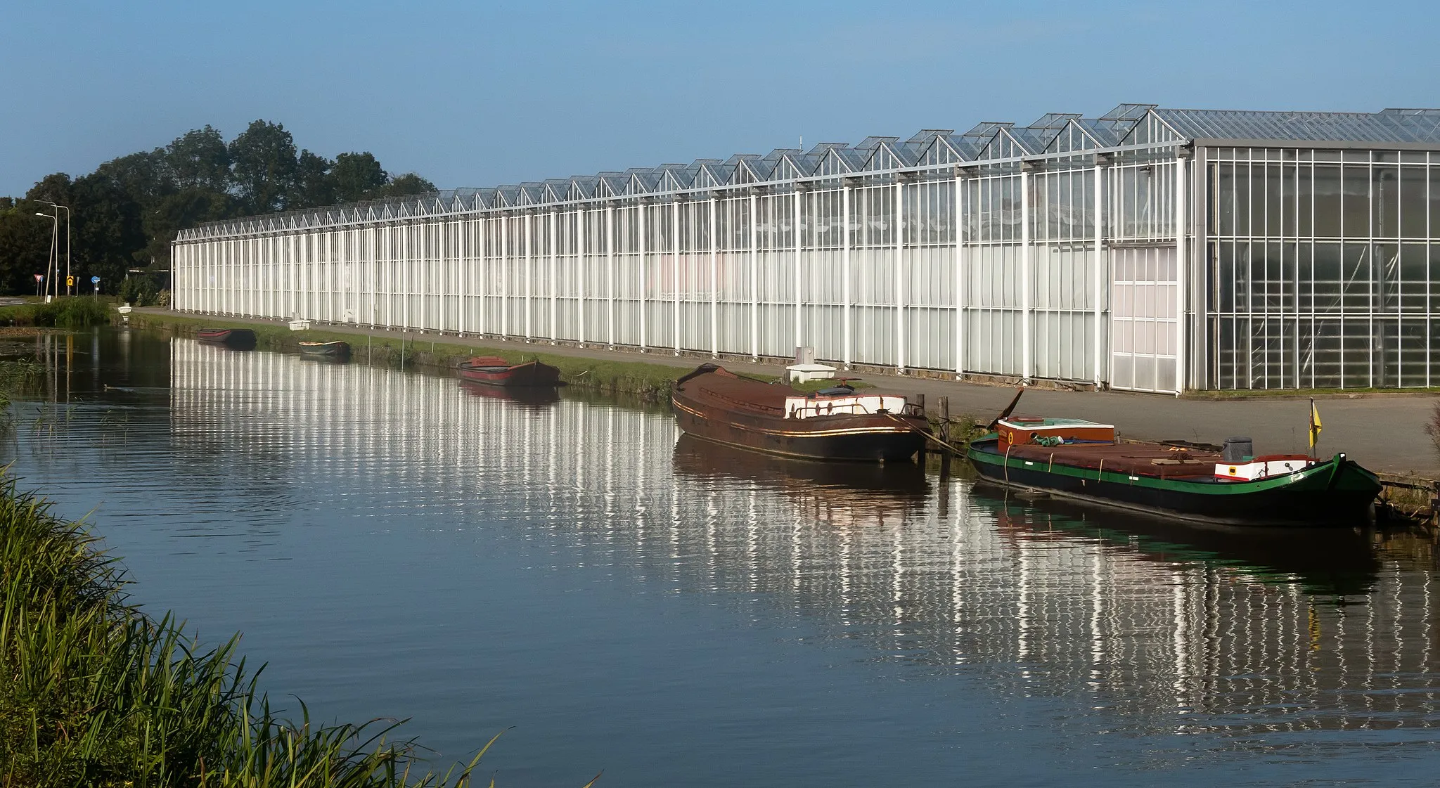 Photo showing: Poeldijk, greenhouses at the Wateringseweg