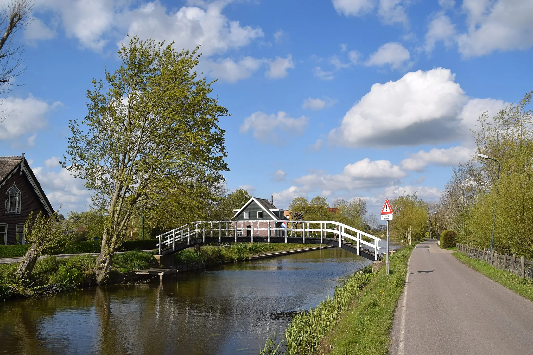 Photo showing: De bruggen over de Lange Linschoten.
