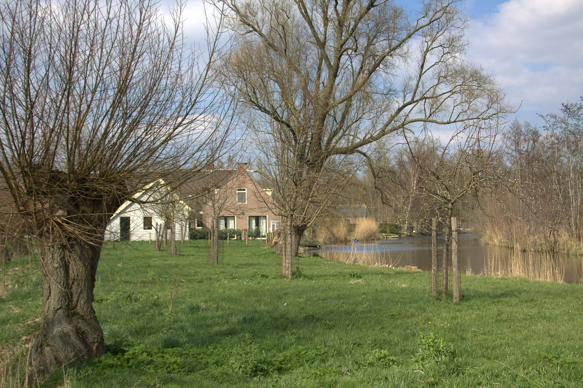 Photo showing: Het meanderend riviertje de Aa gaat door het landschap van Het Groene Hart van Holland.