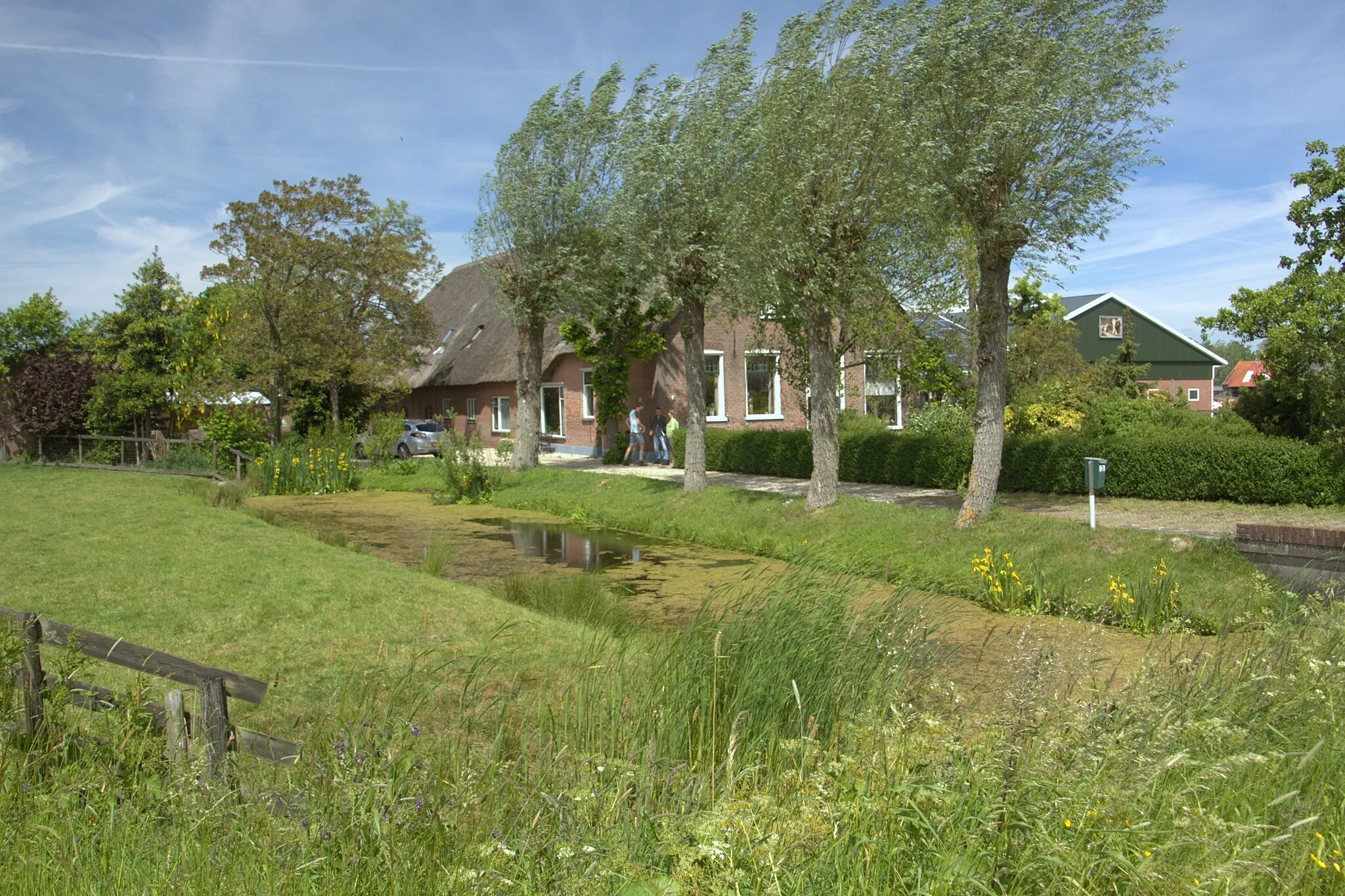 Photo showing: Nog zo gaaf is het landschap daar of de tijd heeft stil gestaan.
Een mooie binnenkomer in buurtschap Weijland mooi gelegen aan de Oude Rijn.