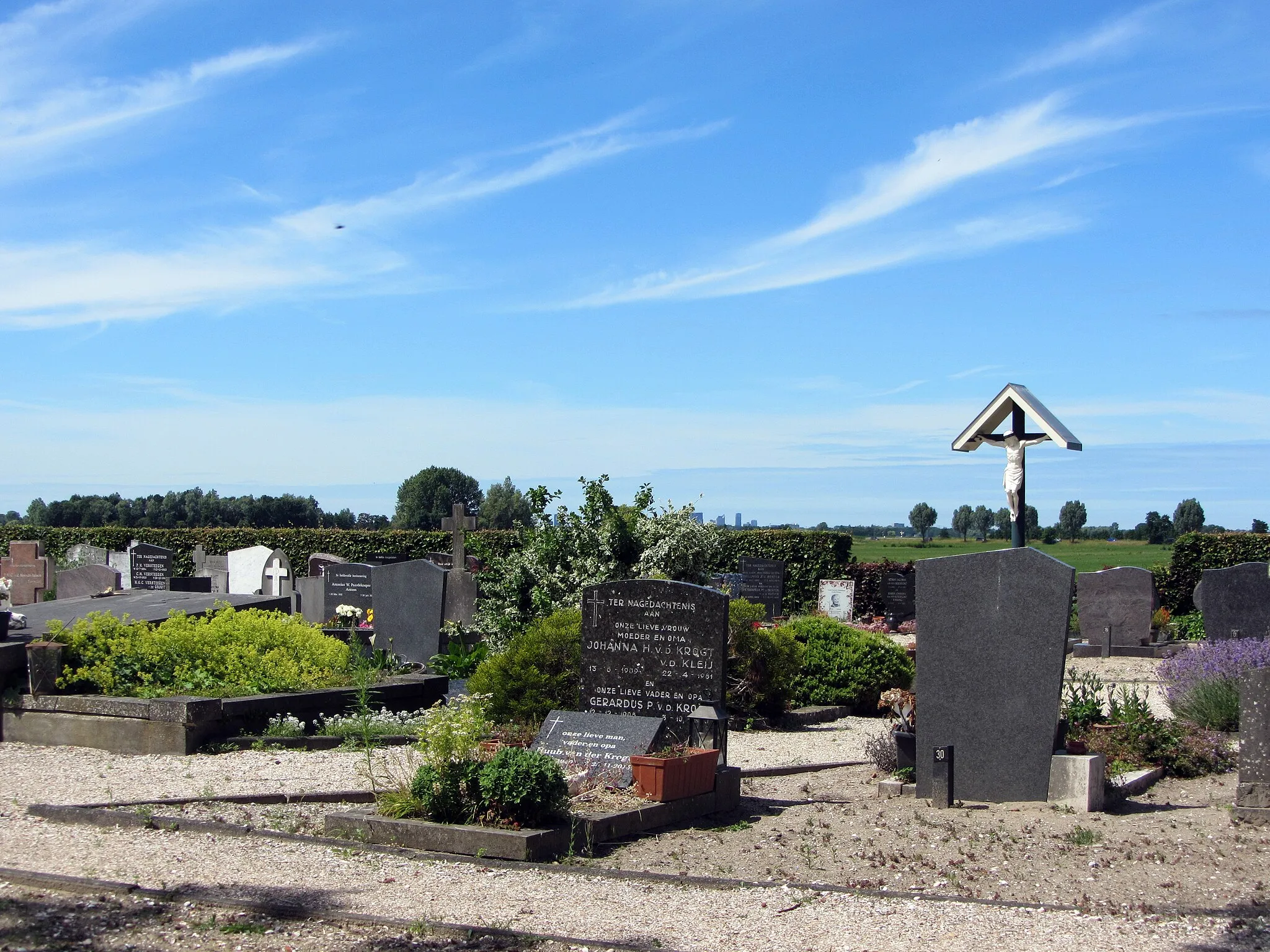 Photo showing: Begraafplaats Sint-Jan Onthoofding (Zoeterwoude)