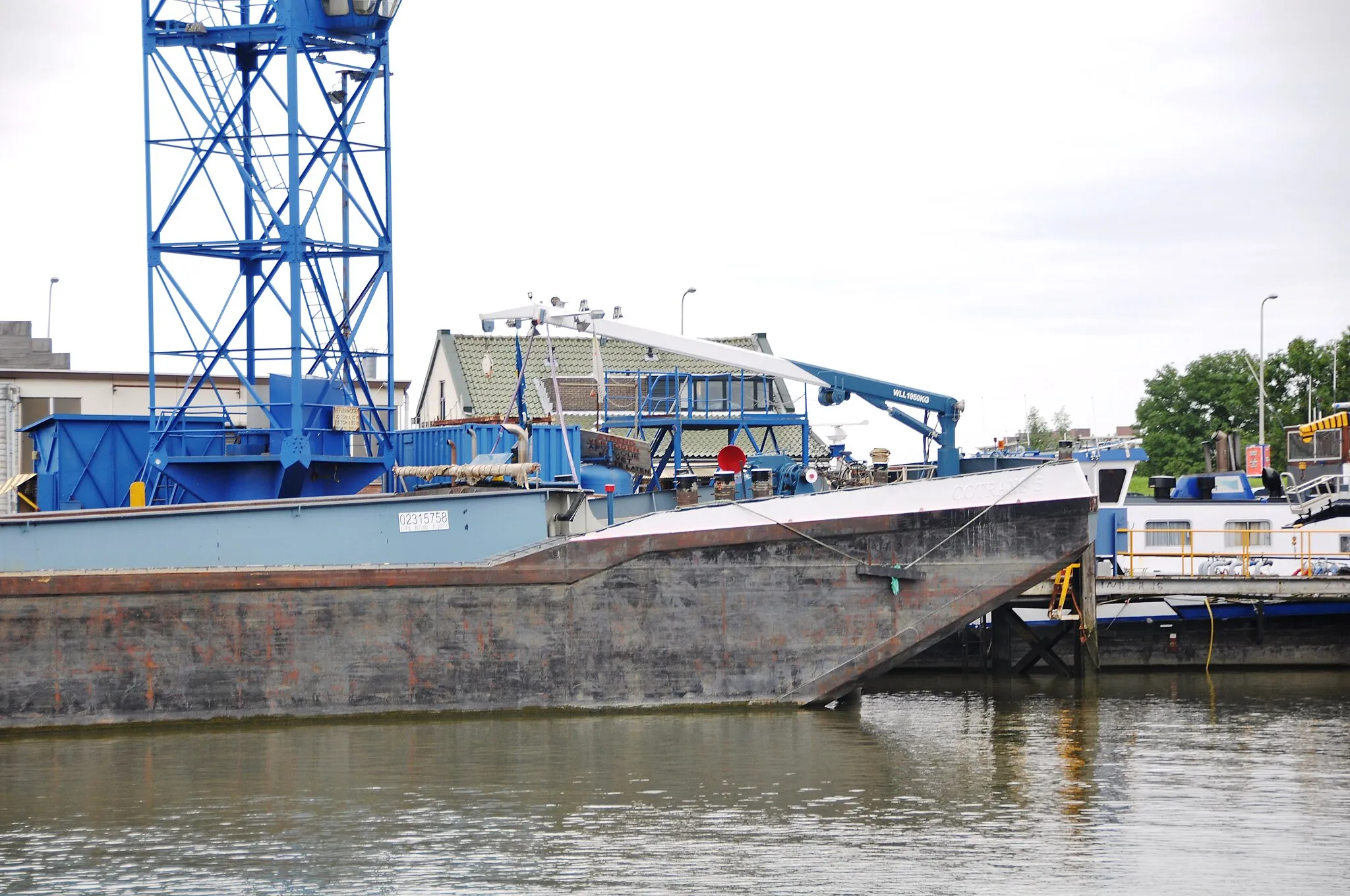 Photo showing: De COTRANS 5 voor de wal op de Hollandsche IJssel.