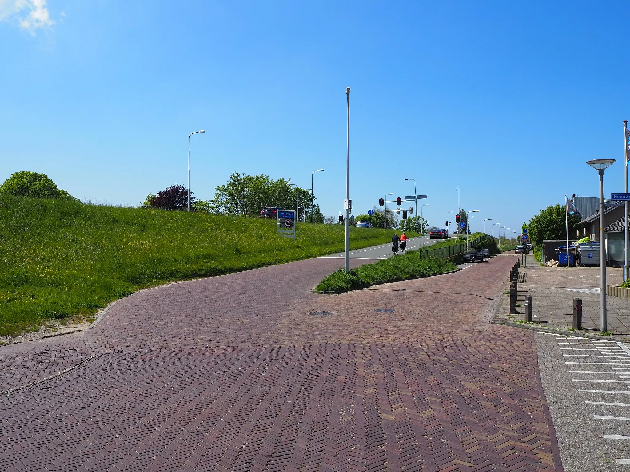 Photo showing: Heenweg opgang Maasdijk.