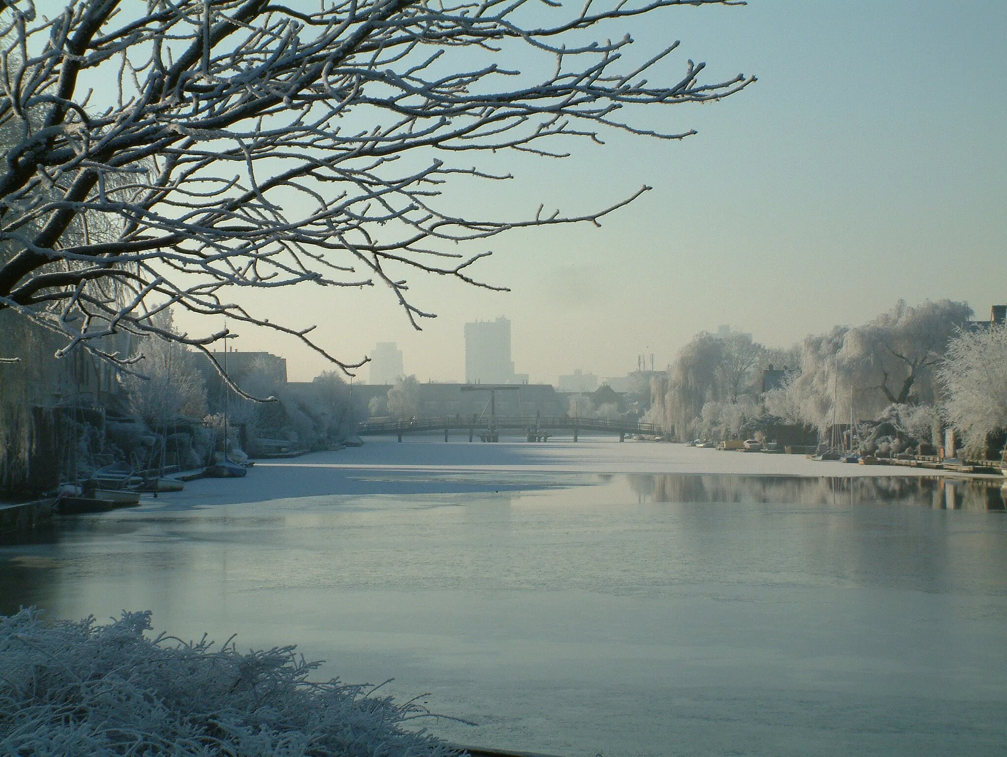 Photo showing: De Broekwegwetering in Zoetermeer in de winter