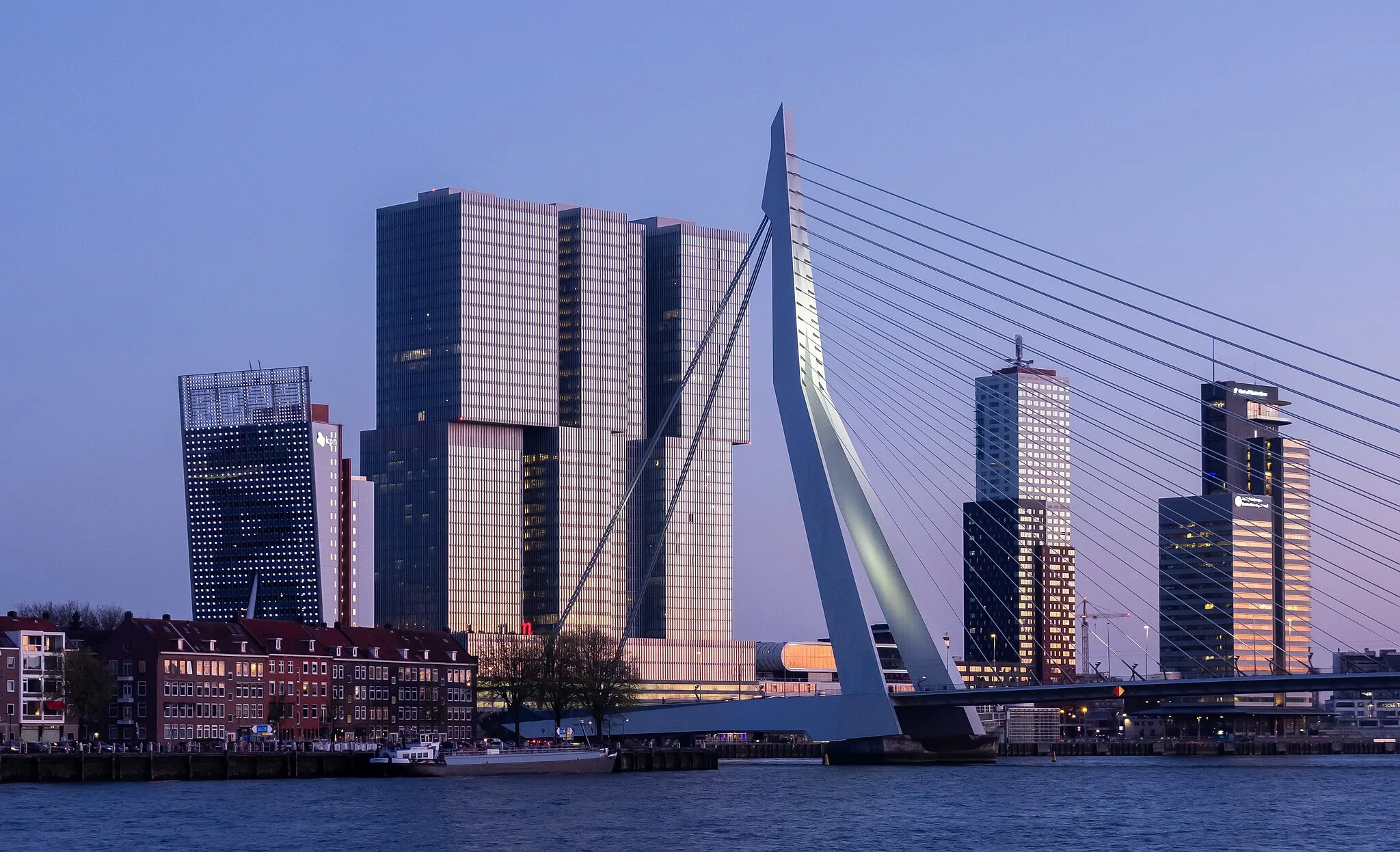 Photo showing: Rotterdam, bridge (Erasmusbrug) and the Kop van Zuid