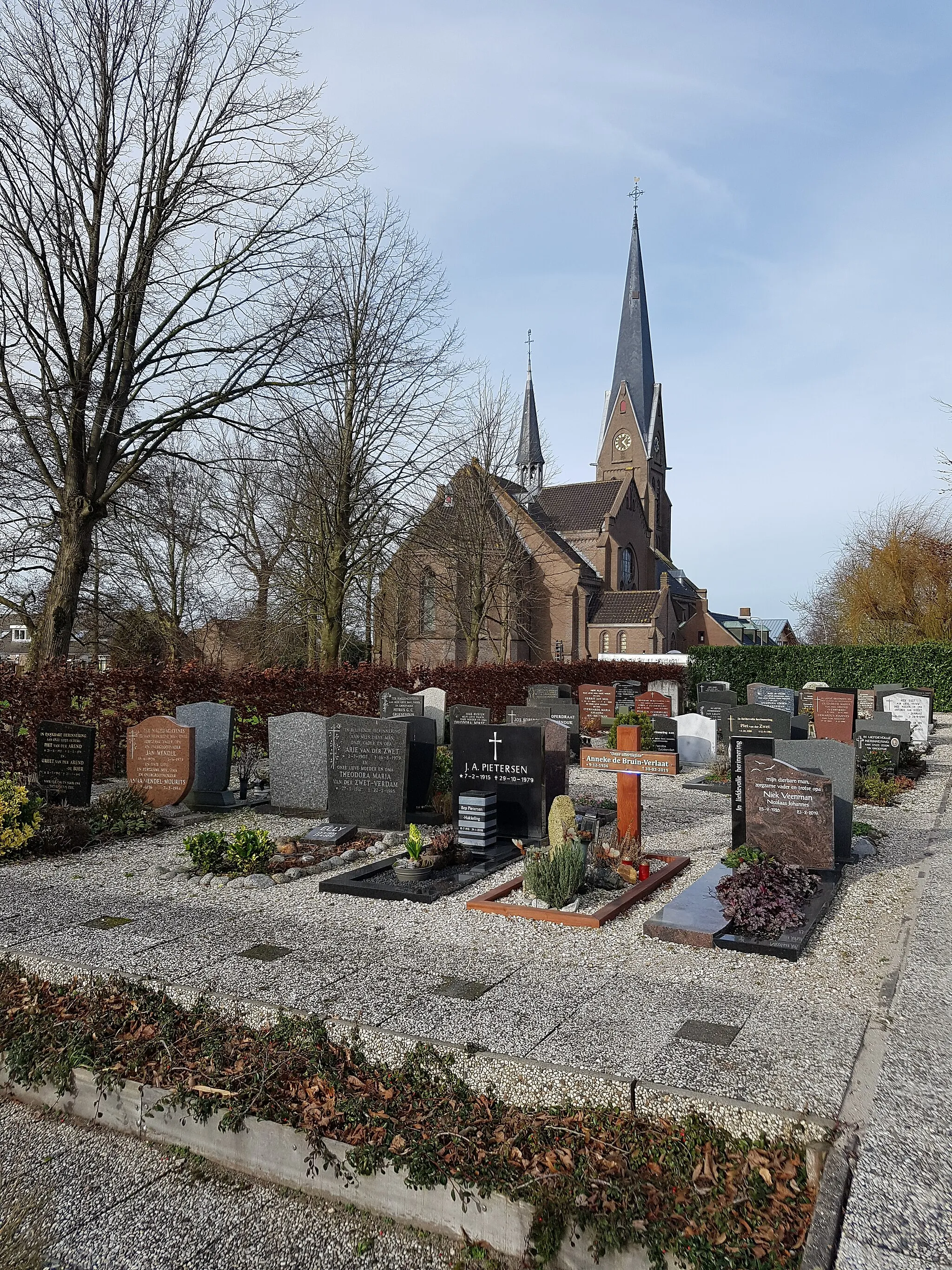 Photo showing: Kerkhof Sint Martinuskerk (Noorden)