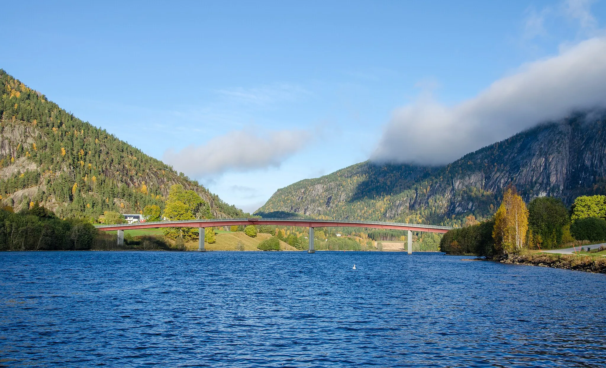 Photo showing: Fjågesund bru