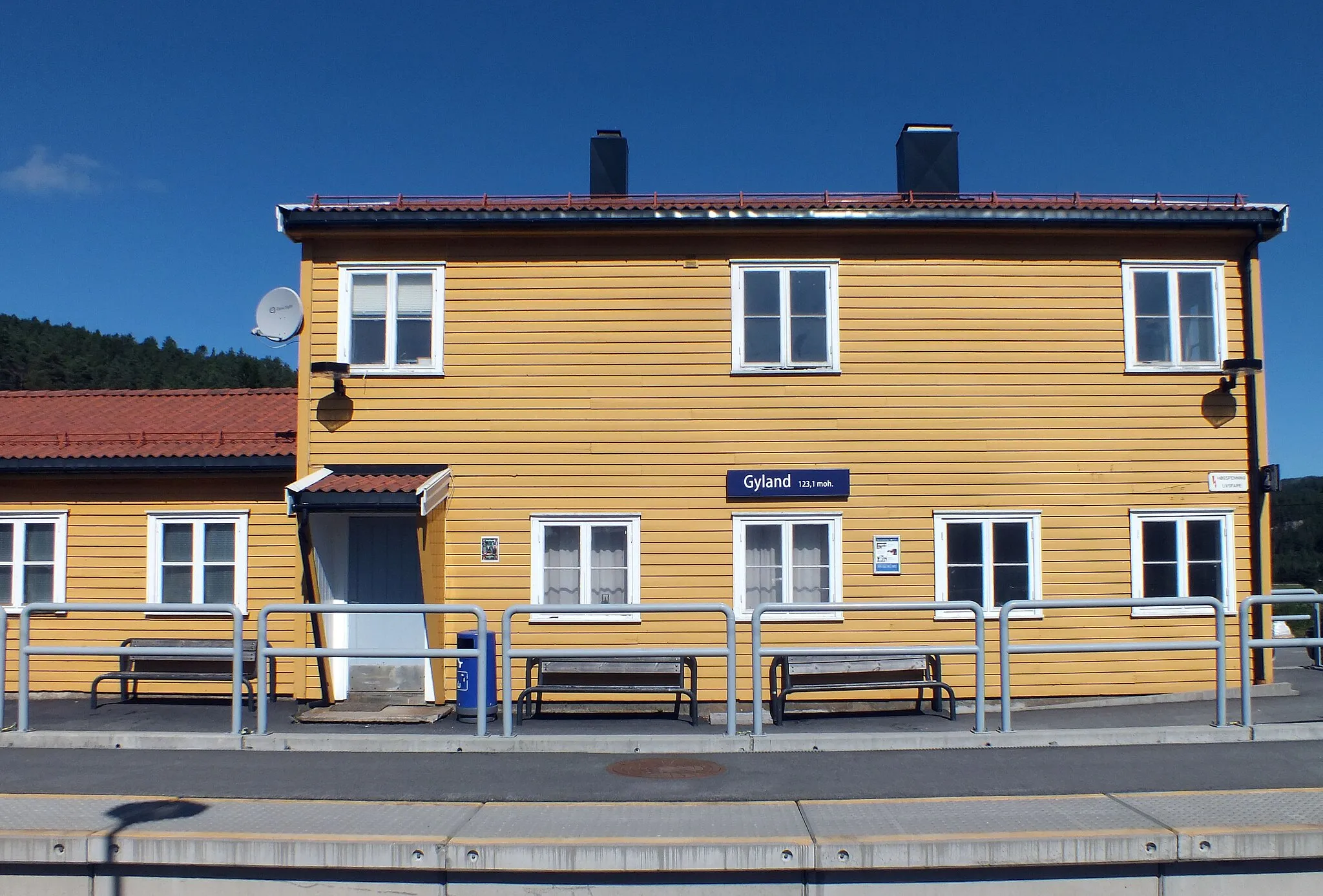 Photo showing: Gyland train station, Vest-Agder, Norway.