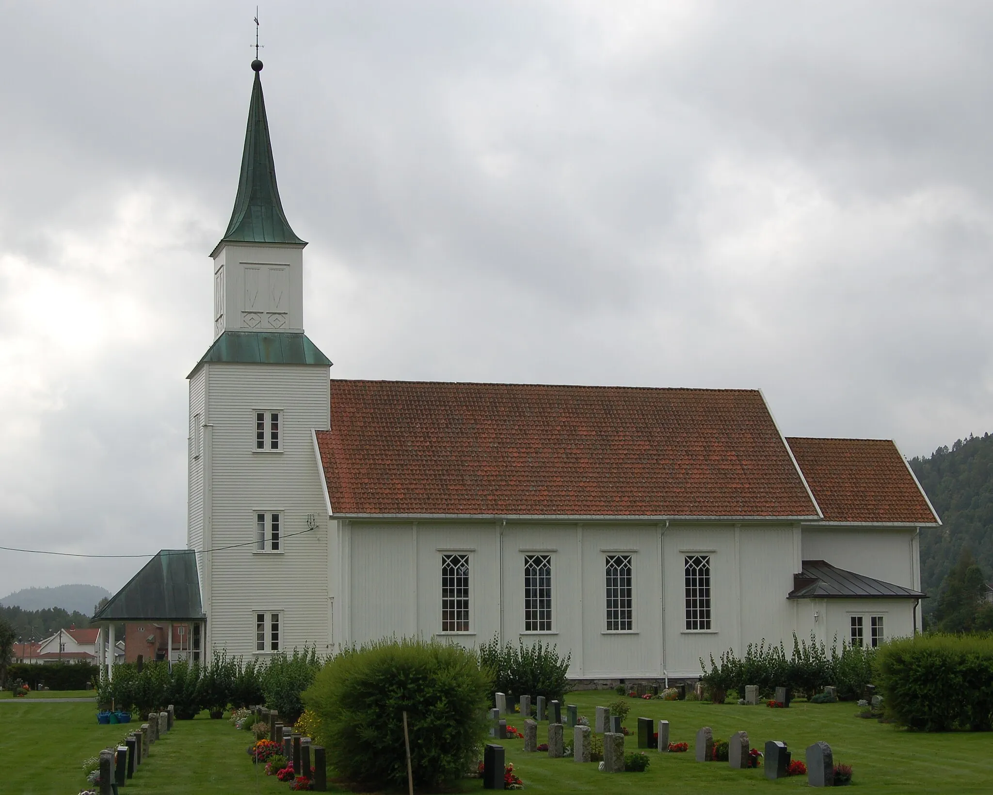 Photo showing: Kvelde kirke