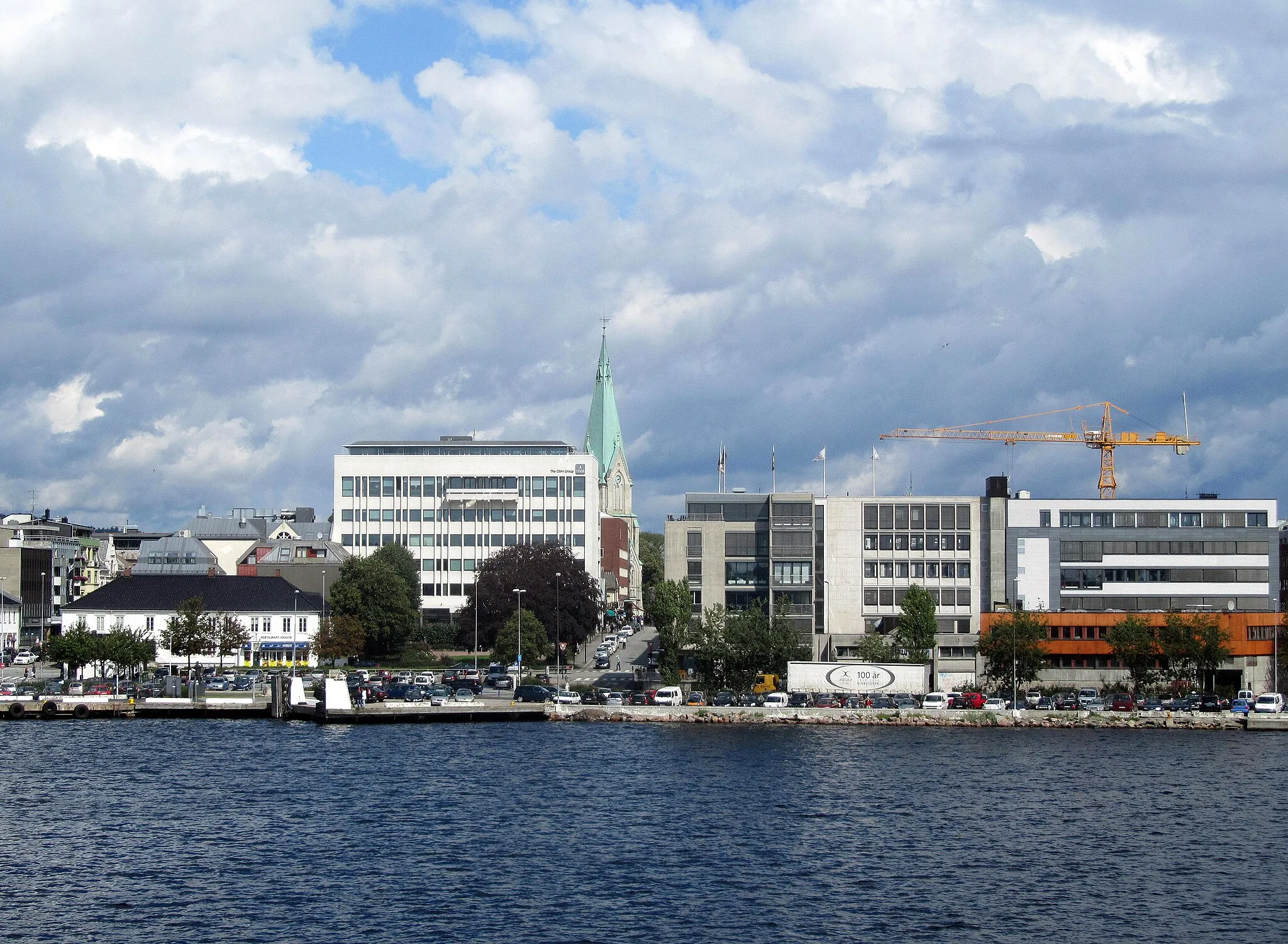 Photo showing: Kristiansand set fra havnen