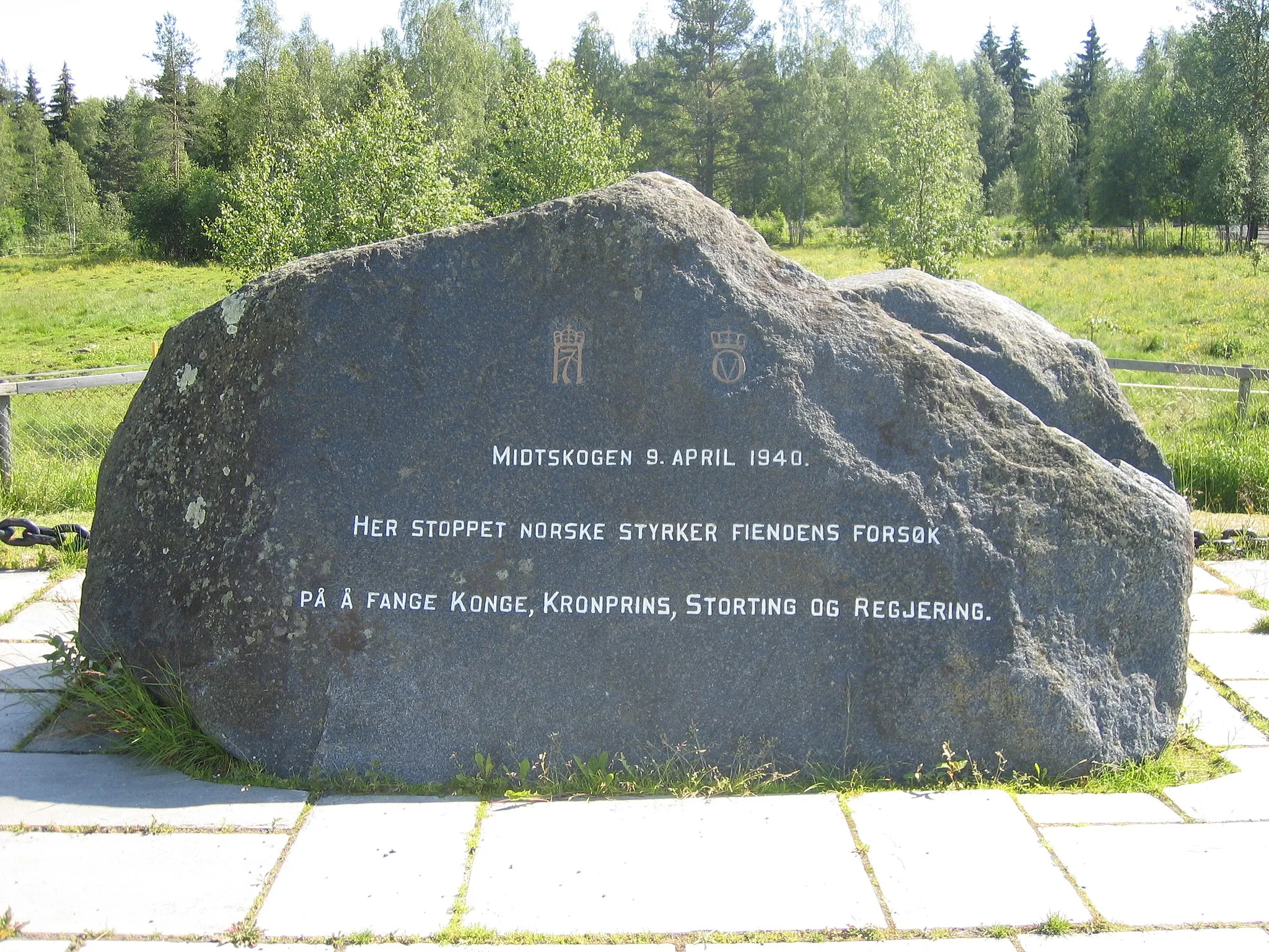 Photo showing: Memorial stone of WW2-battle 10.04.1940 at Midtskogen, Elverum, Norway.